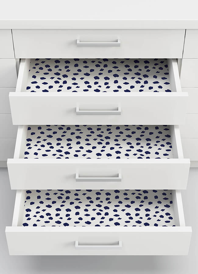 polka-dot-spot-the-fun-polka-dots-peel-and-stick-wallpaper-york-wallcoverings-pp4700 - York Wallcoverings Wallpaper
