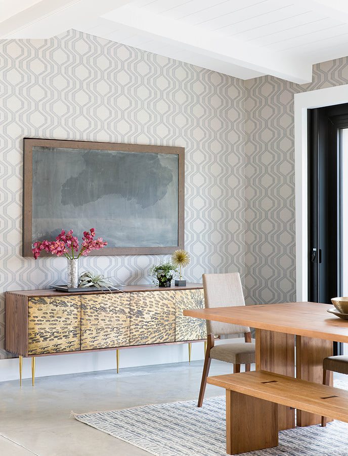 burton-silver-modern-ogee-wallpaper-york-wallcoverings-4141-27104