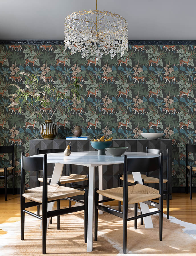 caspian-grey-jungle-prowl-wallpaper-york-wallcoverings-4146-27250 - York Wallcoverings Wallpaper