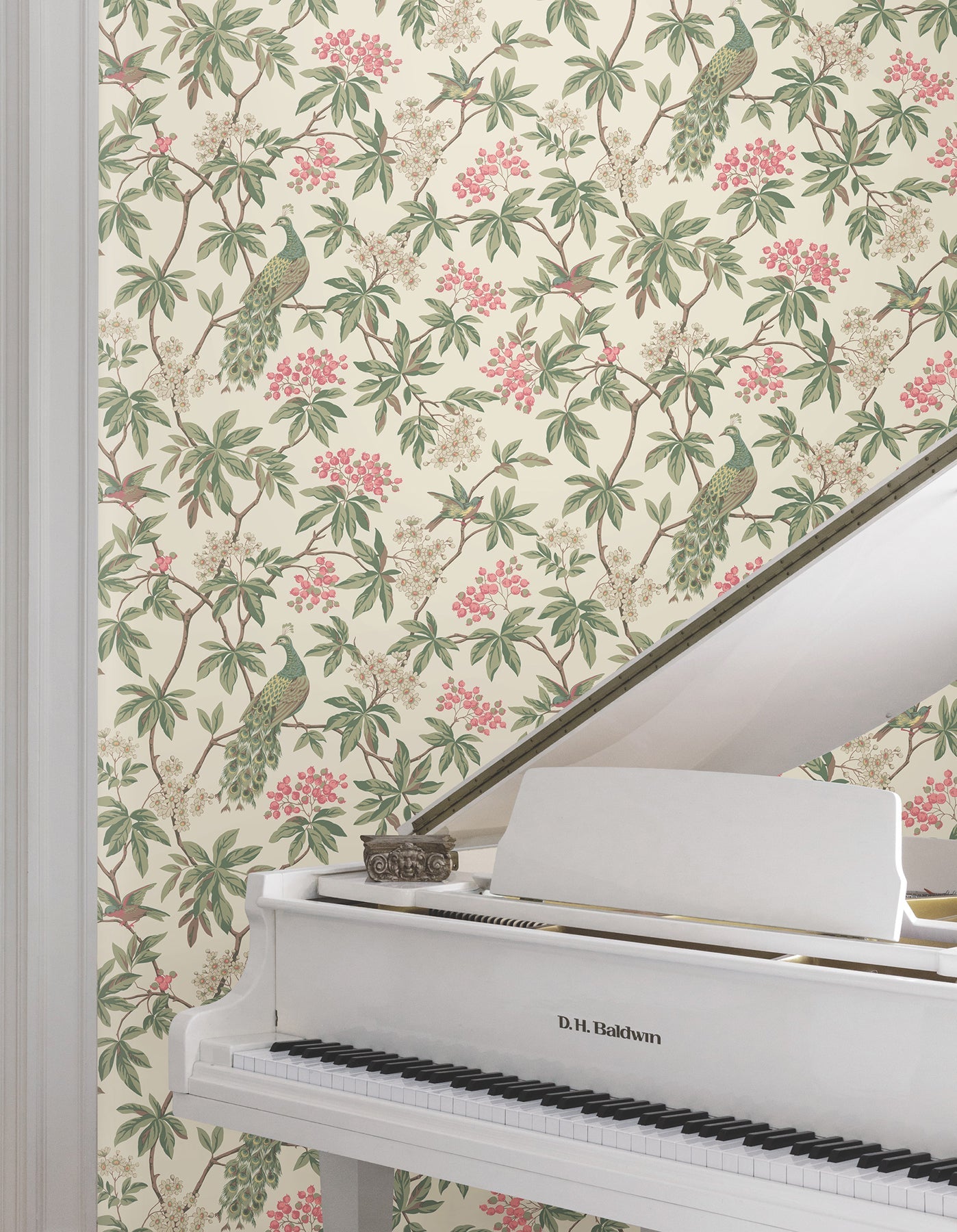 peacock-estate-wallpaper-cream-york-wallcoverings-mx9665