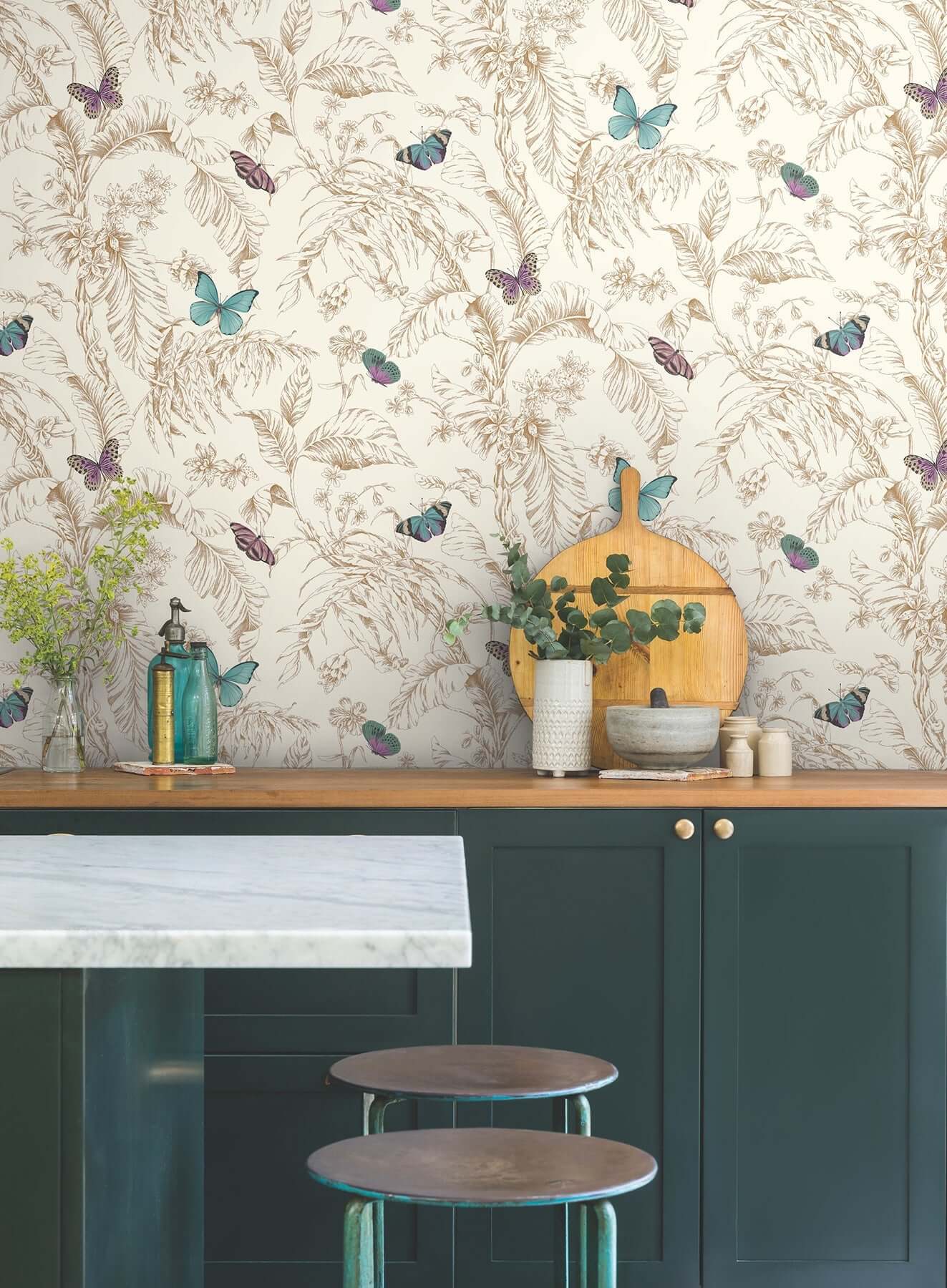 papillon-gold-wallpaper-york-wallcoverings-af2028 - York Wallpaper Wallpaper