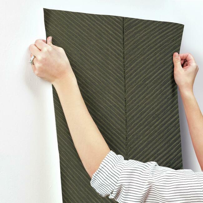 palm-chevron-wallpaper-blackgold-york-wallcoverings-tc2696 - York Wallcoverings Wallpaper