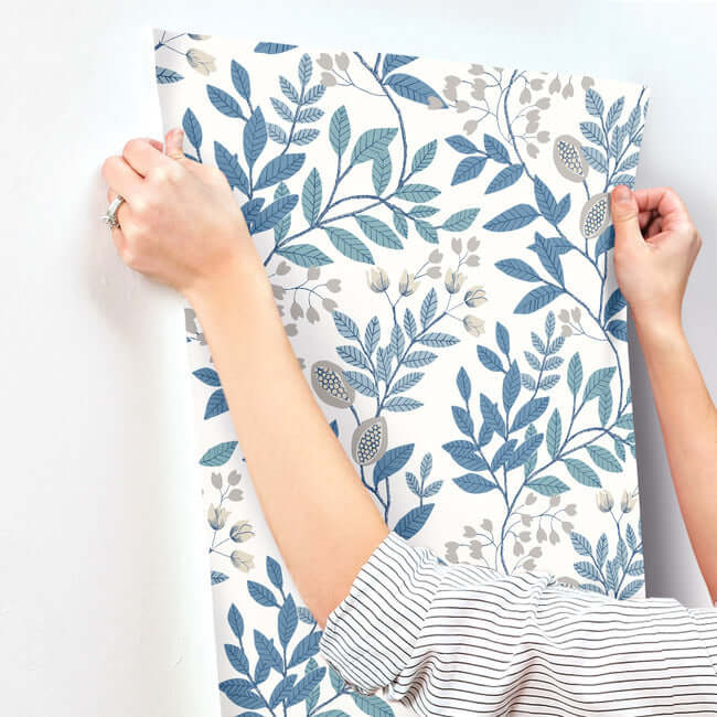 eden-retreat-white-blue-wallpaper-york-wallcoverings-mn1842 - York Wallcoverings Wallpaper