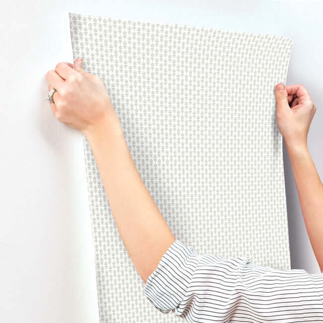 petal-white-wallpaper-york-wallcoverings-rp7361 - York Wallpaper Wallpaper