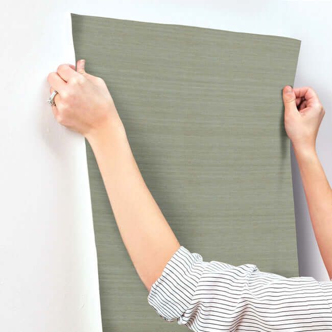 milano-silk-emerald-wallpaper-york-wallcoverings-si6862 - York Wallpaper Wallpaper
