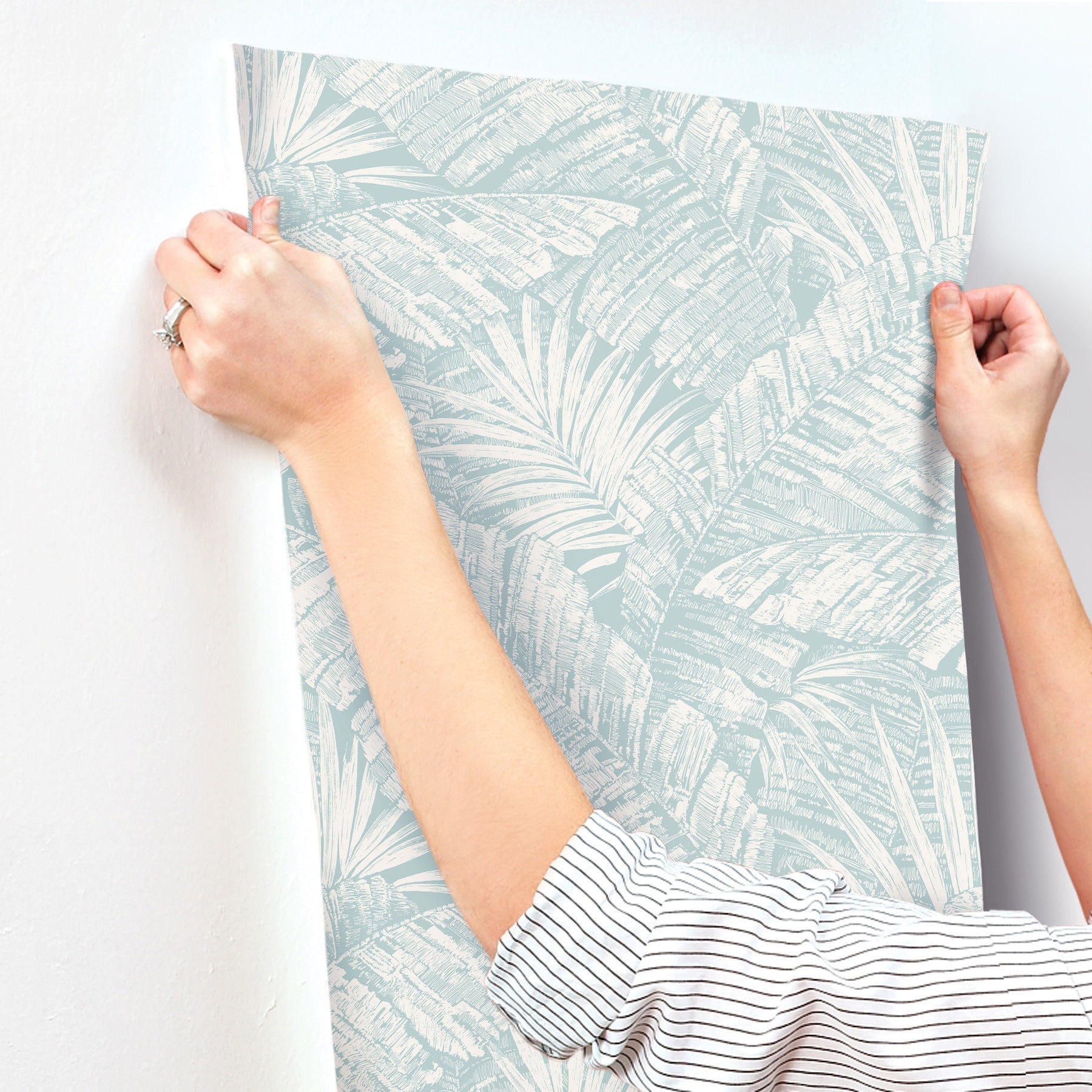 palm-cove-toile-wallpaper-whiteblue-york-wallcoverings-rt7925 - York Wallcoverings Wallpaper