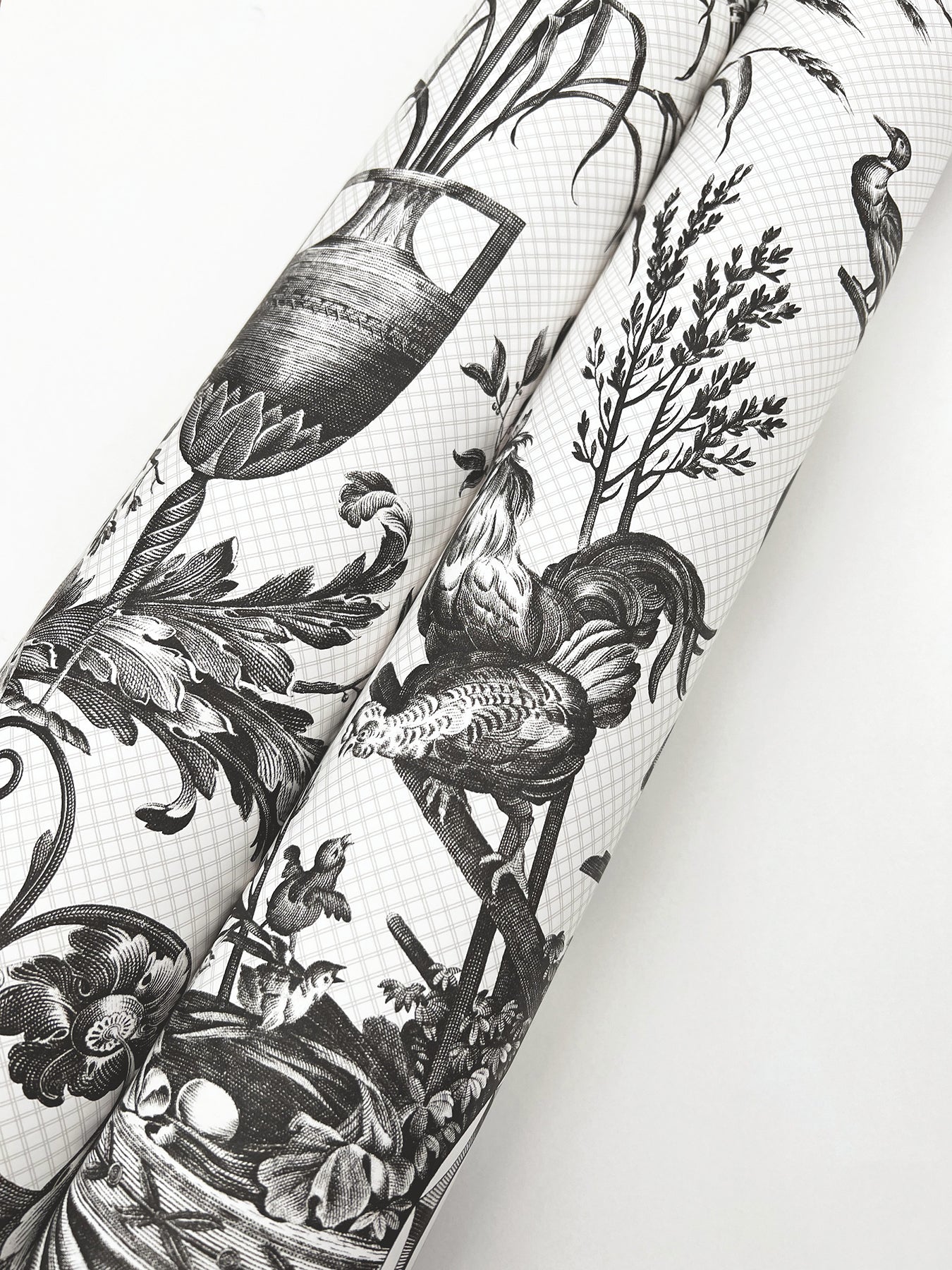 avian-fountain-toile-wallpaper-black-york-wallcoverings-rt7813