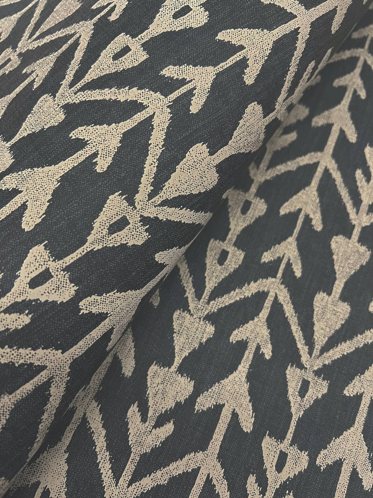 martigue-stripe-wallpaper-black-york-wallcoverings-lm5382 - York Wallcoverings Wallpaper