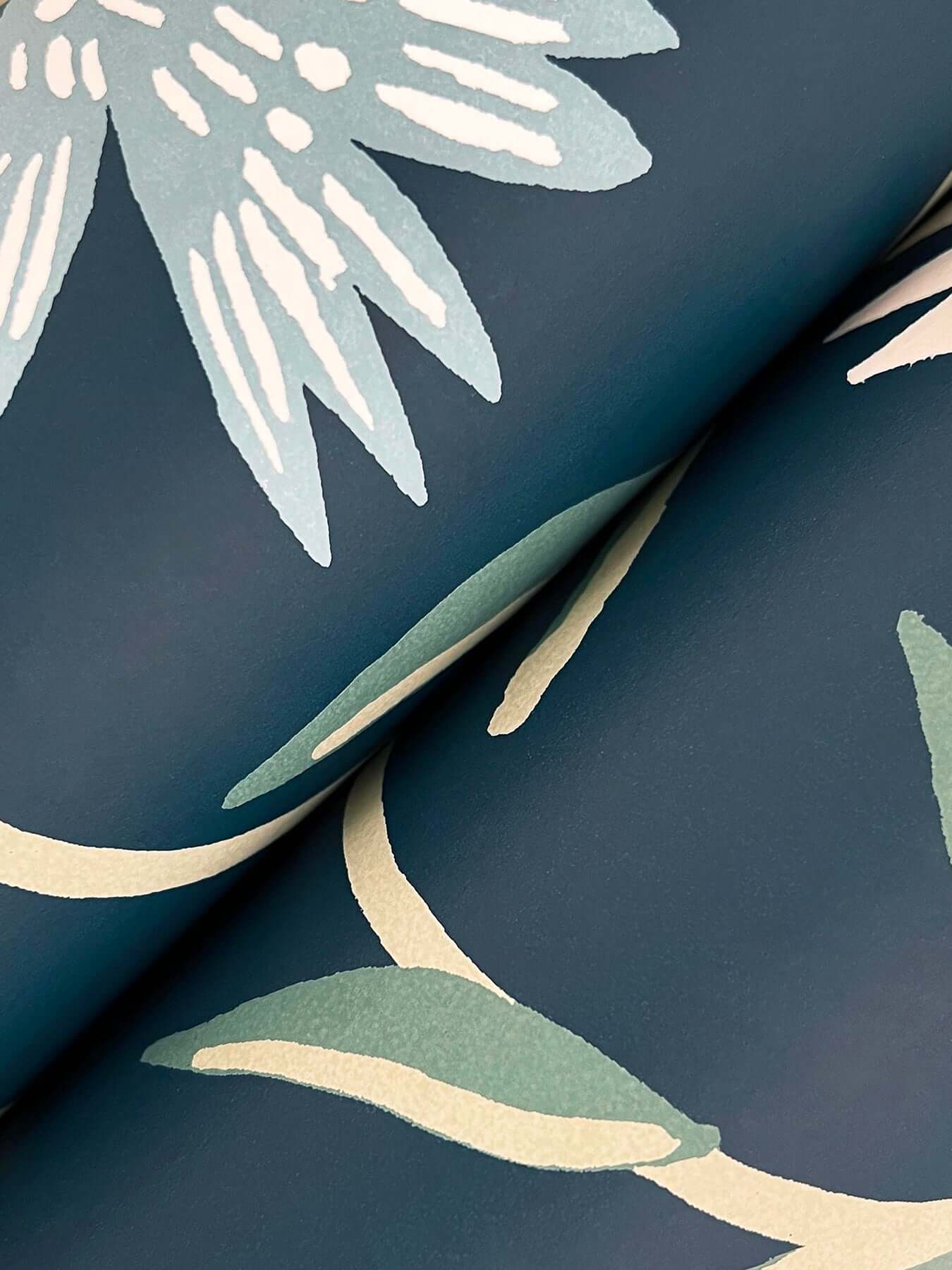 aster-navy-wallpaper-york-wallcoverings-rf7435 - York Wallpaper Wallpaper