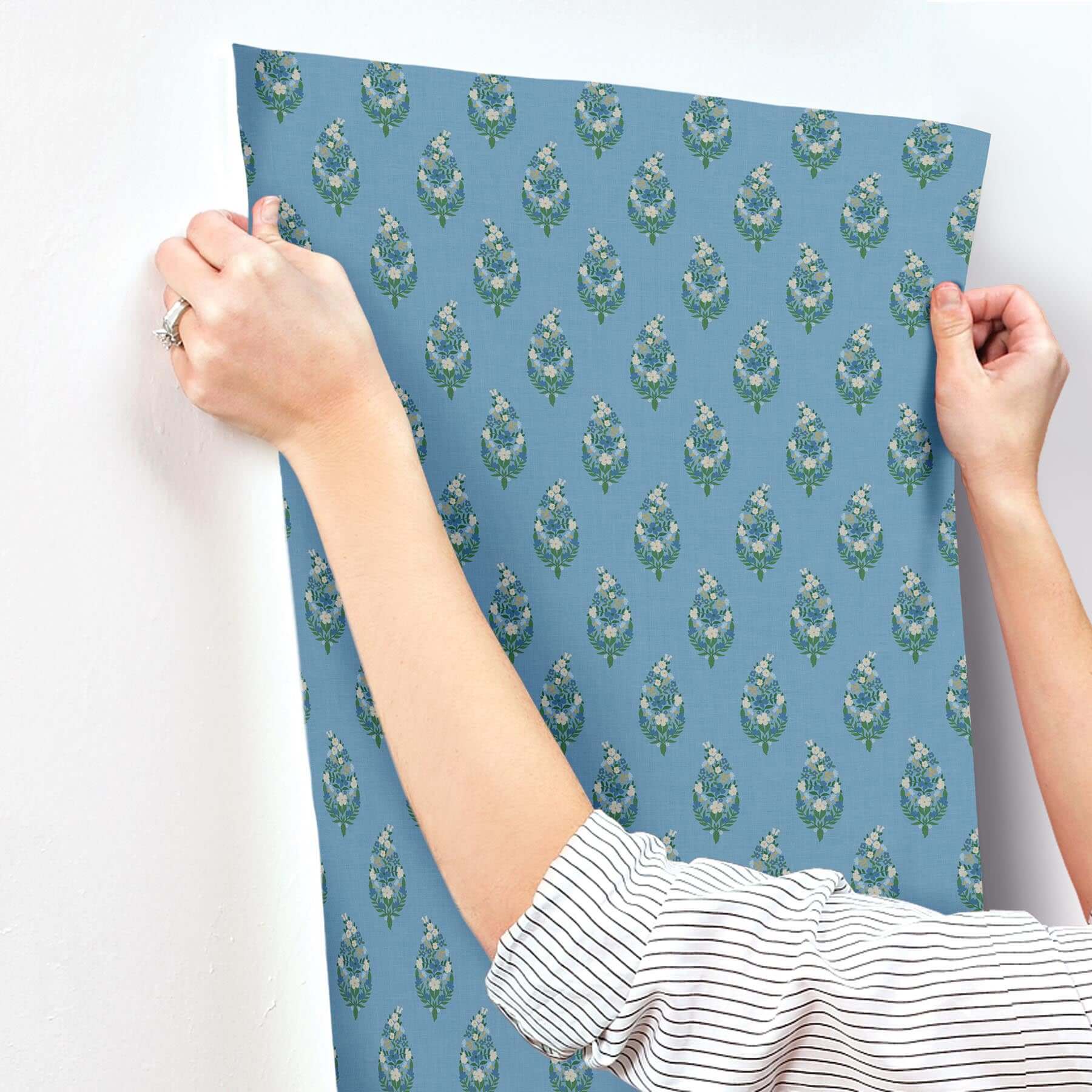paisley-wallpaper-blue-york-wallcoverings-rf7473 - York Wallcoverings Wallpaper