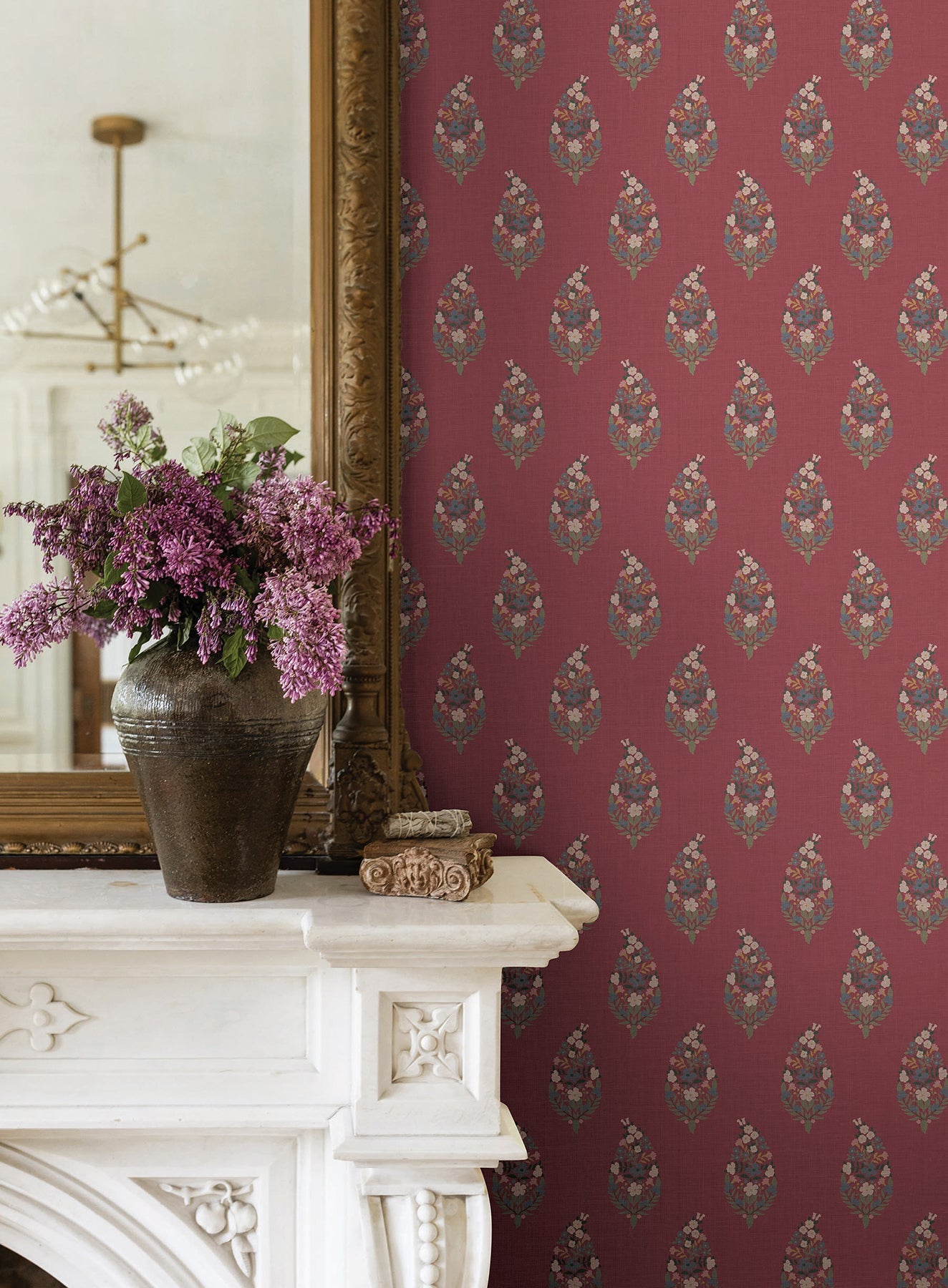 paisley-wallpaper-burgundy-york-wallcoverings-rf7475 - York Wallcoverings Wallpaper
