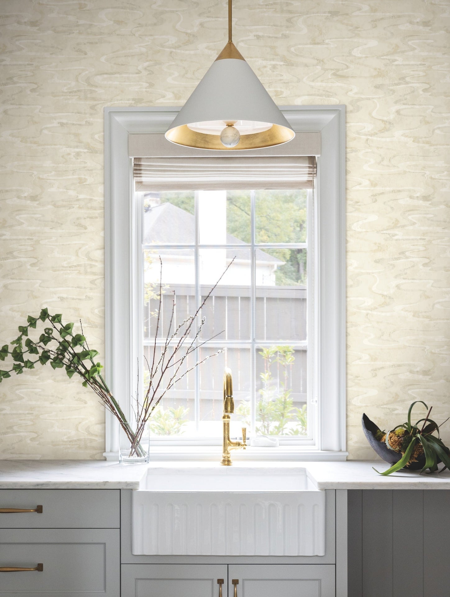 dreamland-wallpaper-oyster-york-wallcoverings-nt6172
