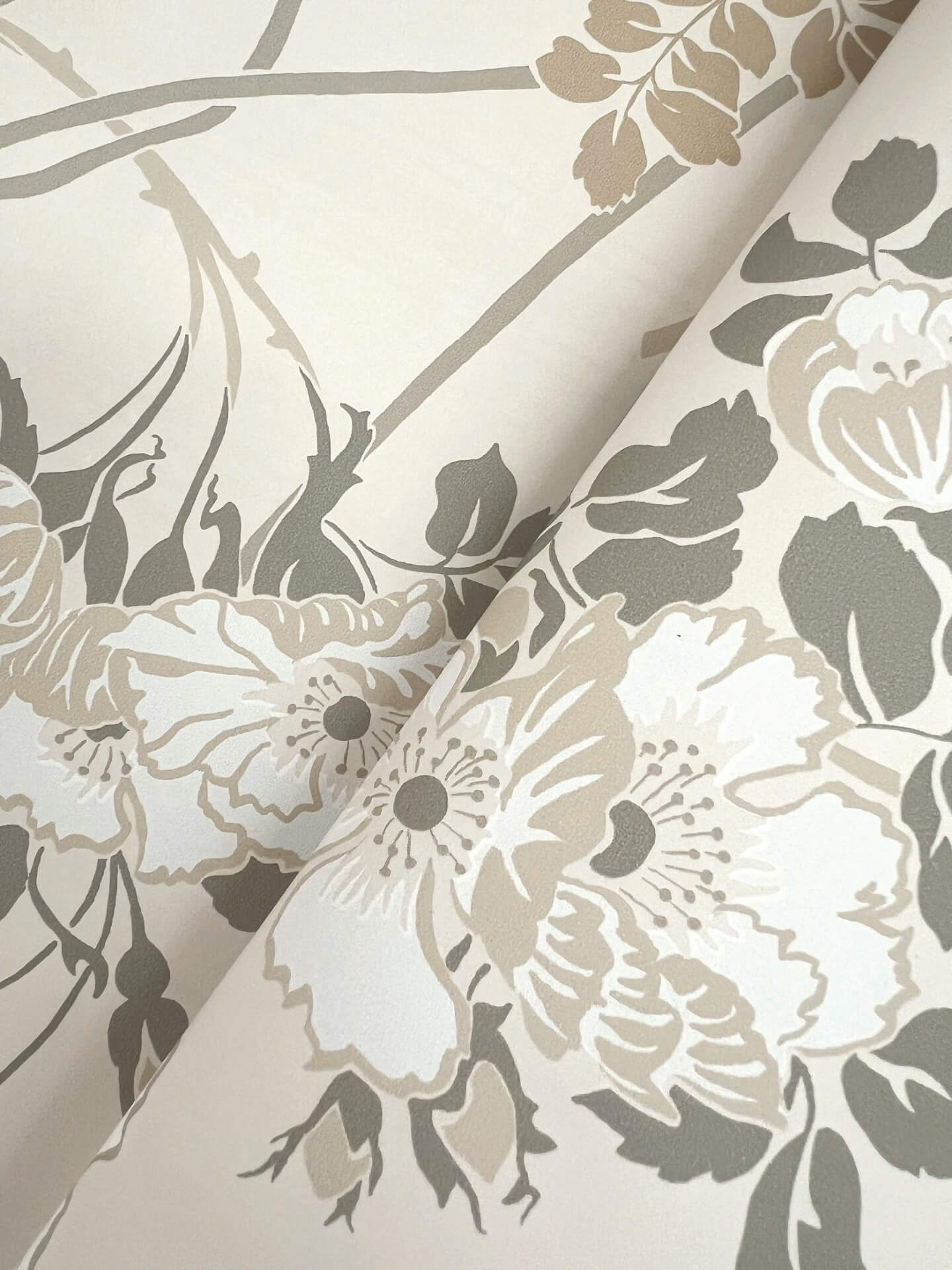 gwendolyn-ivory-grey-wallpaper-york-wallcoverings-mf4753 - York Wallpaper Wallpaper