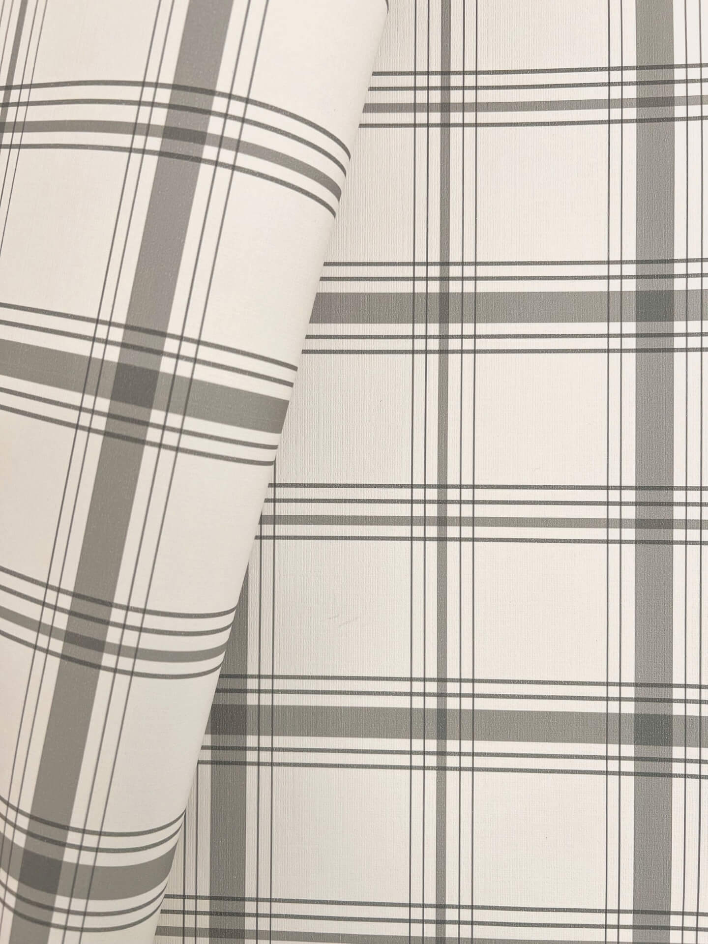 hunter-charcoal-wallpaper-york-wallcoverings-mf4792 - York Wallpaper Wallpaper
