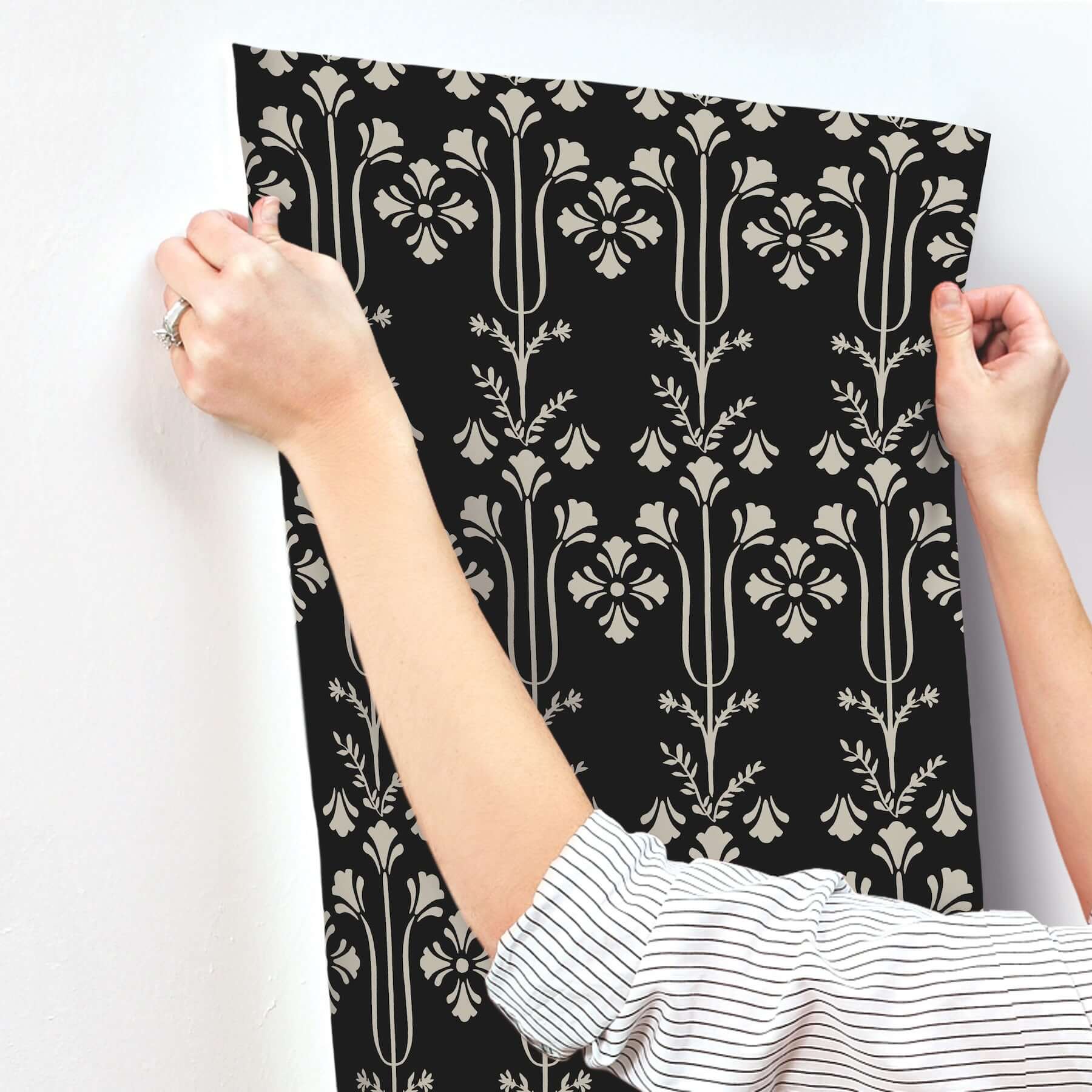 lydia-black-wallpaper-york-wallcoverings-mf4803 - York Wallcoverings Wallpaper