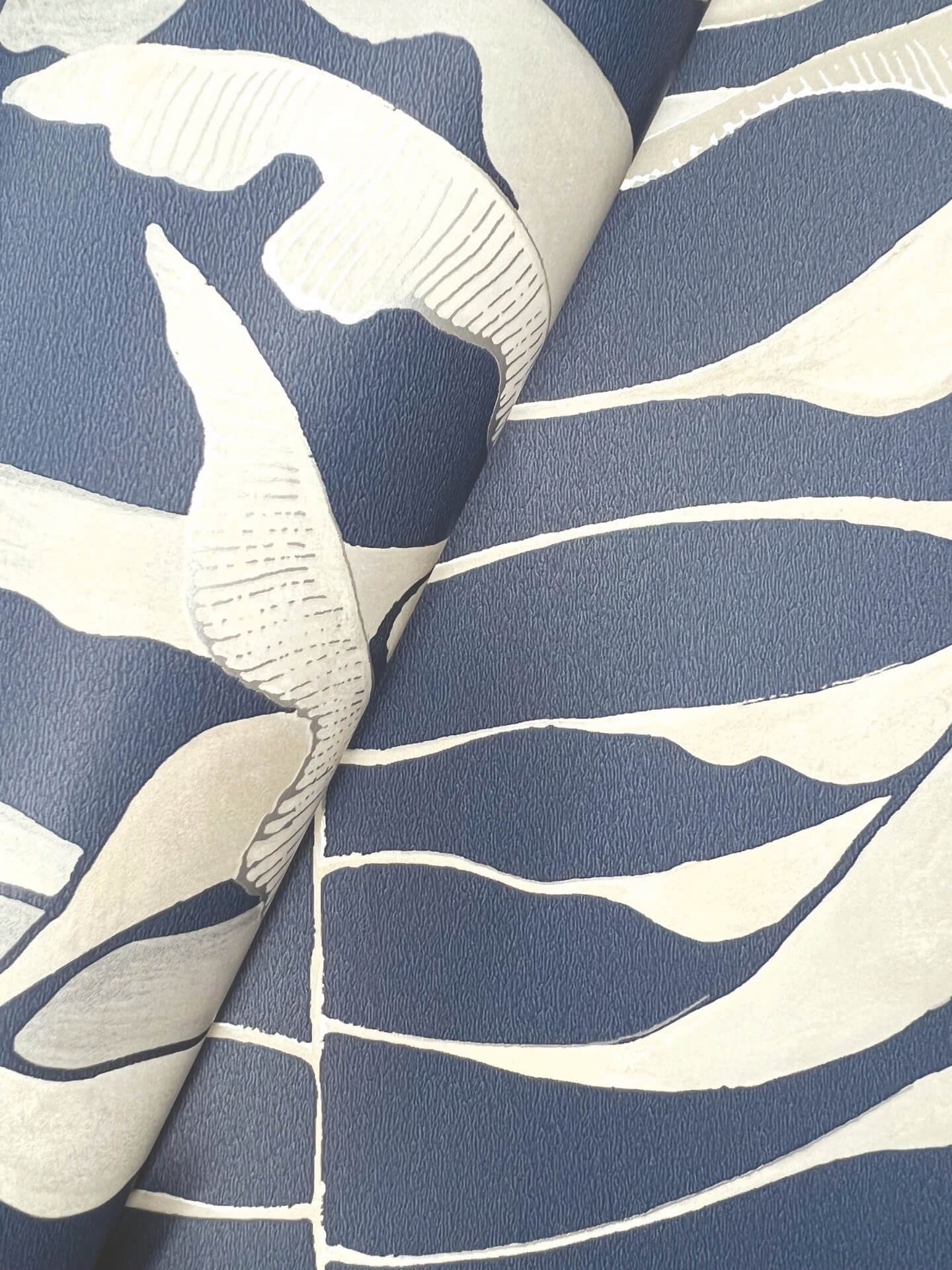 leaf-column-navy-wallpaper-york-wallcoverings-fm1043 - York Wallpaper Wallpaper