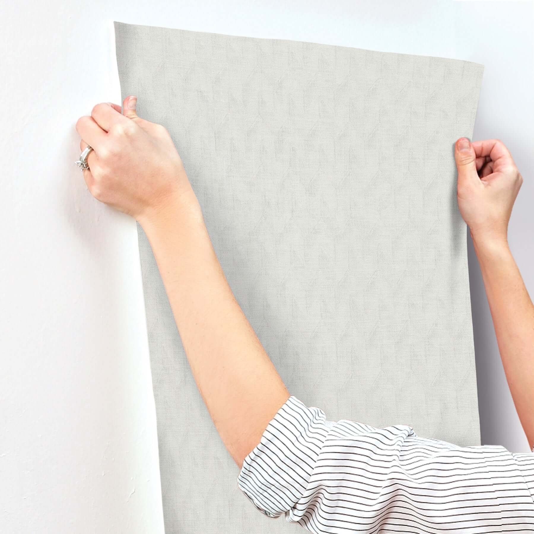 sestriere-silver-wallpaper-york-wallcoverings-mi10553 - York Wallcoverings Wallpaper