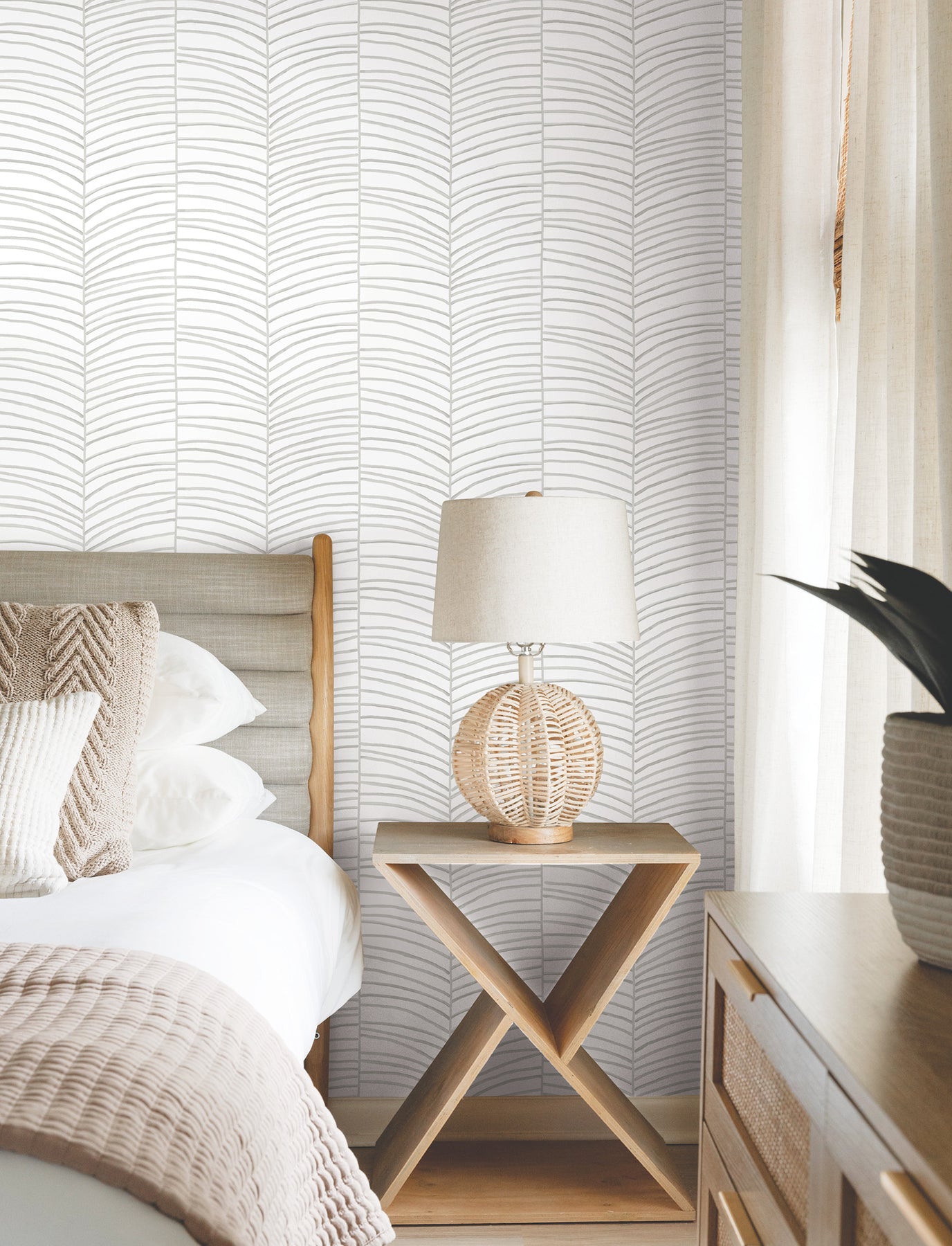 cascade-palm-chevron-fog-york-wallcoverings-mt5671