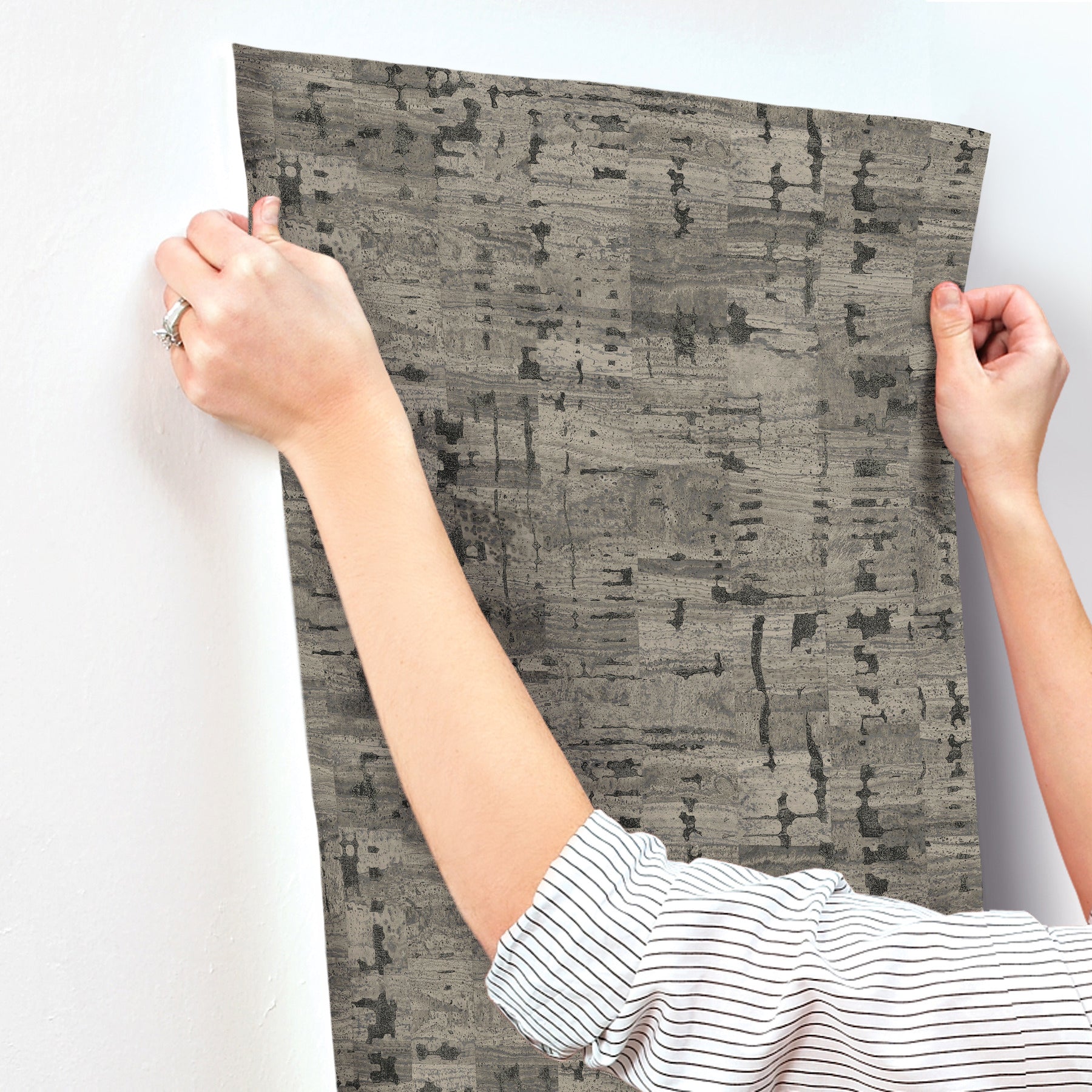 pop-the-cork-wallpaper-charcoal-york-wallcoverings-gn2654