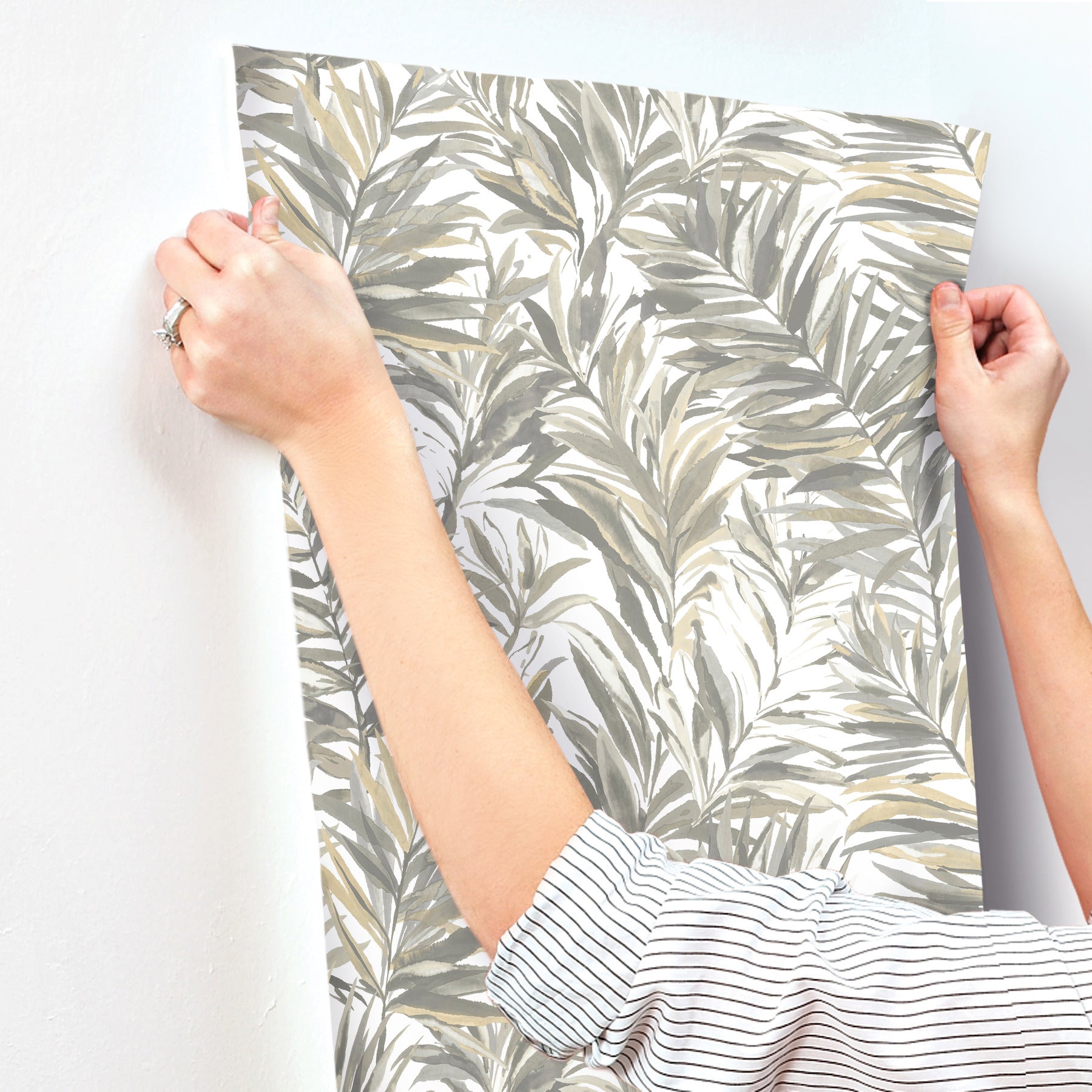 swaying-palms-wallpaper-neutral-york-wallcoverings-gn2543