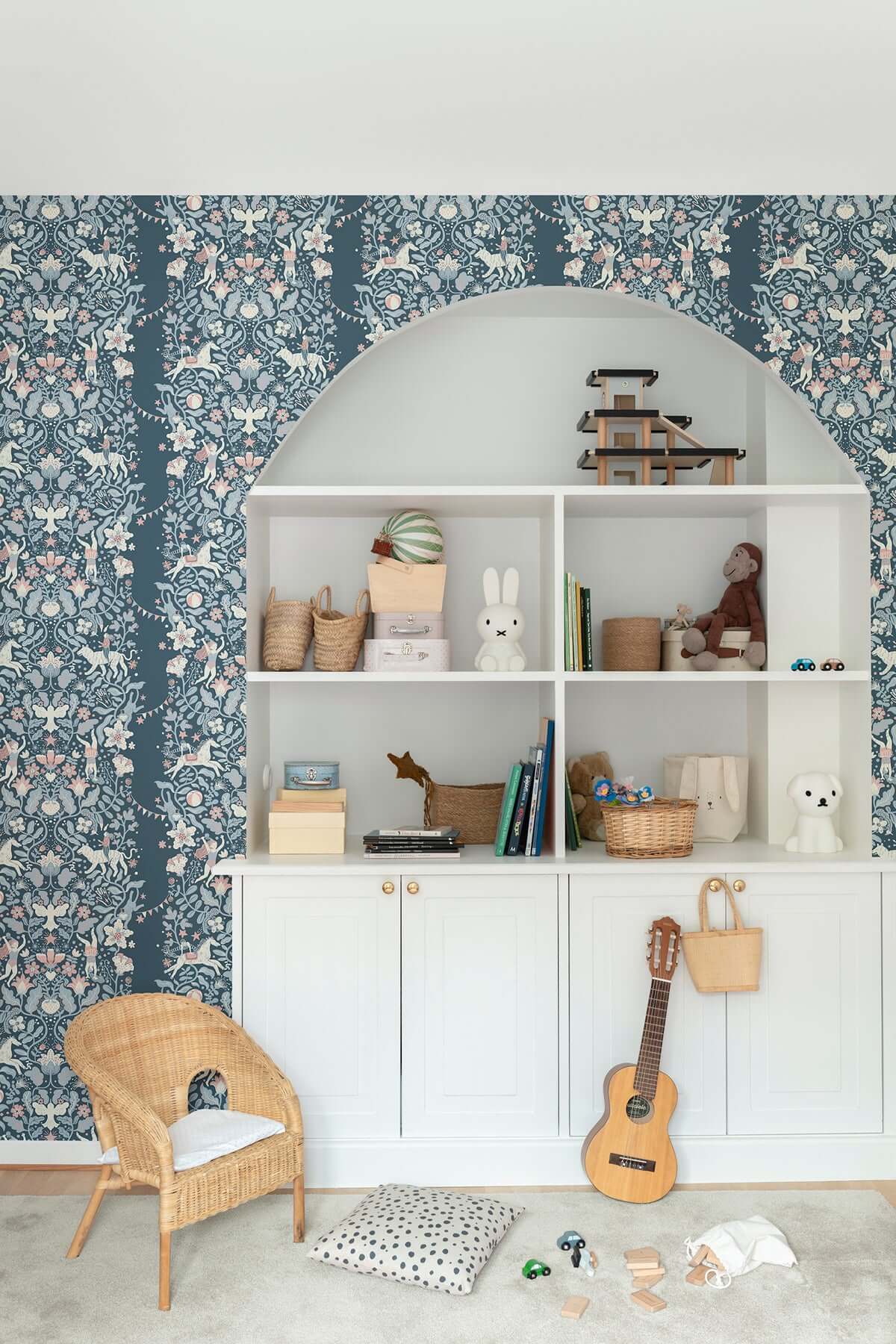 cirkus-blue-wallpaper-york-wallcoverings-mb29028 - York Wallpaper Wallpaper