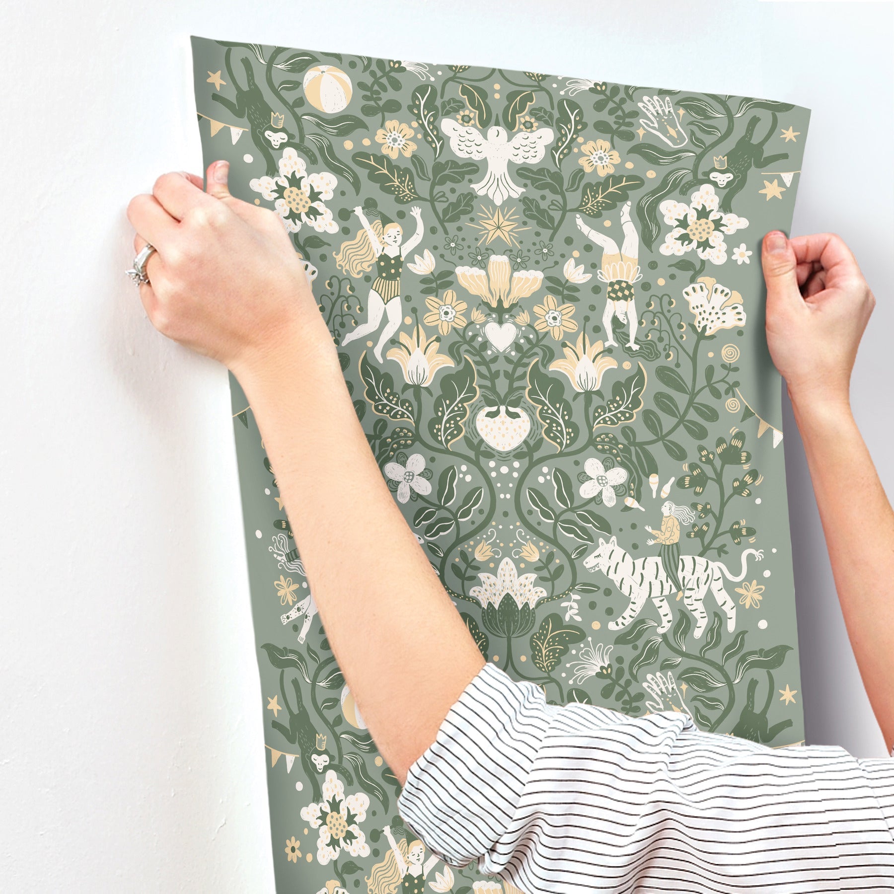 cirkus-wallpaper-sea-green-york-wallcoverings-mb29027