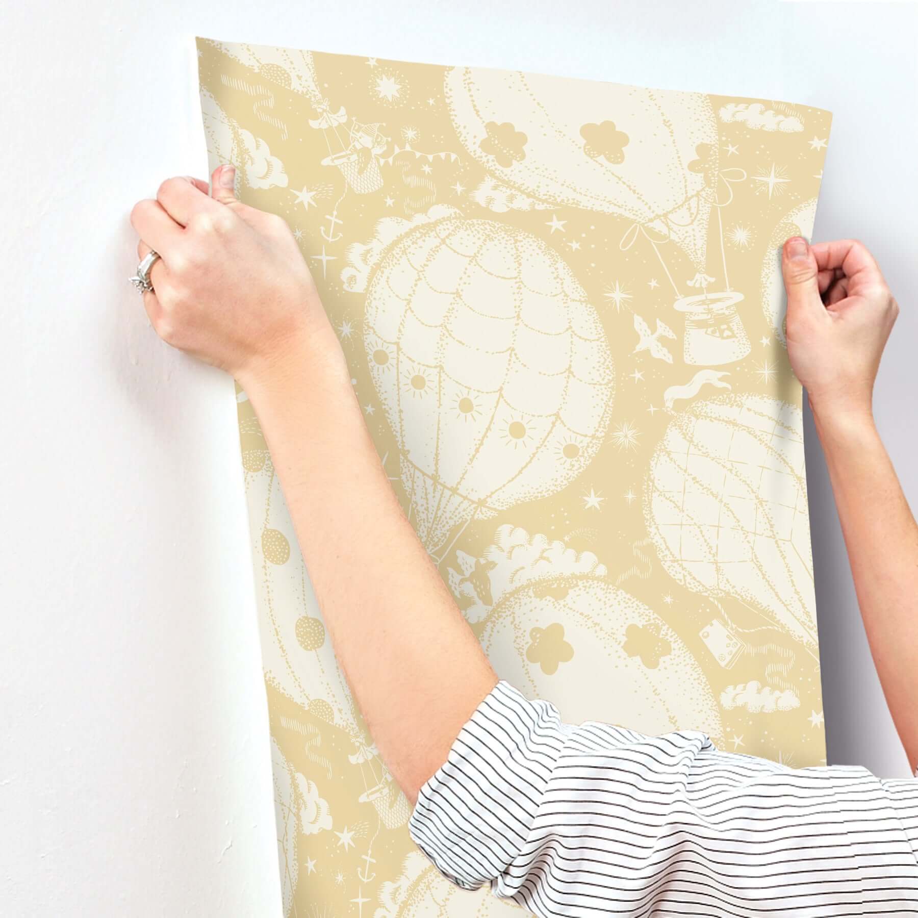 ballongerna-yellow-wallpaper-york-wallcoverings-mb29002 - York Wallcoverings Wallpaper