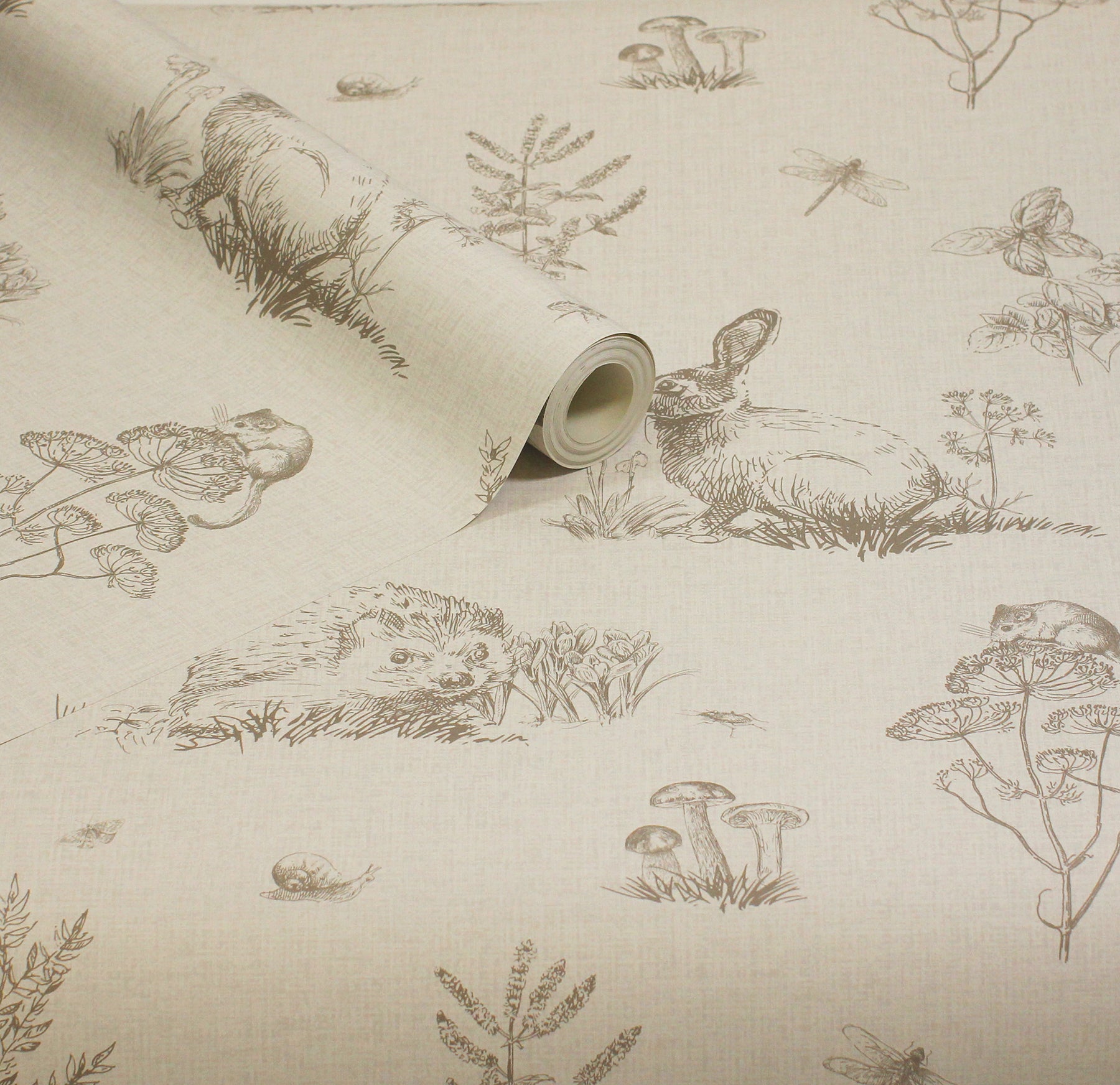 clawford-beige-meadow-friends-wallpaper-york-wallcoverings-ah924409 - York Wallcoverings Wallpaper