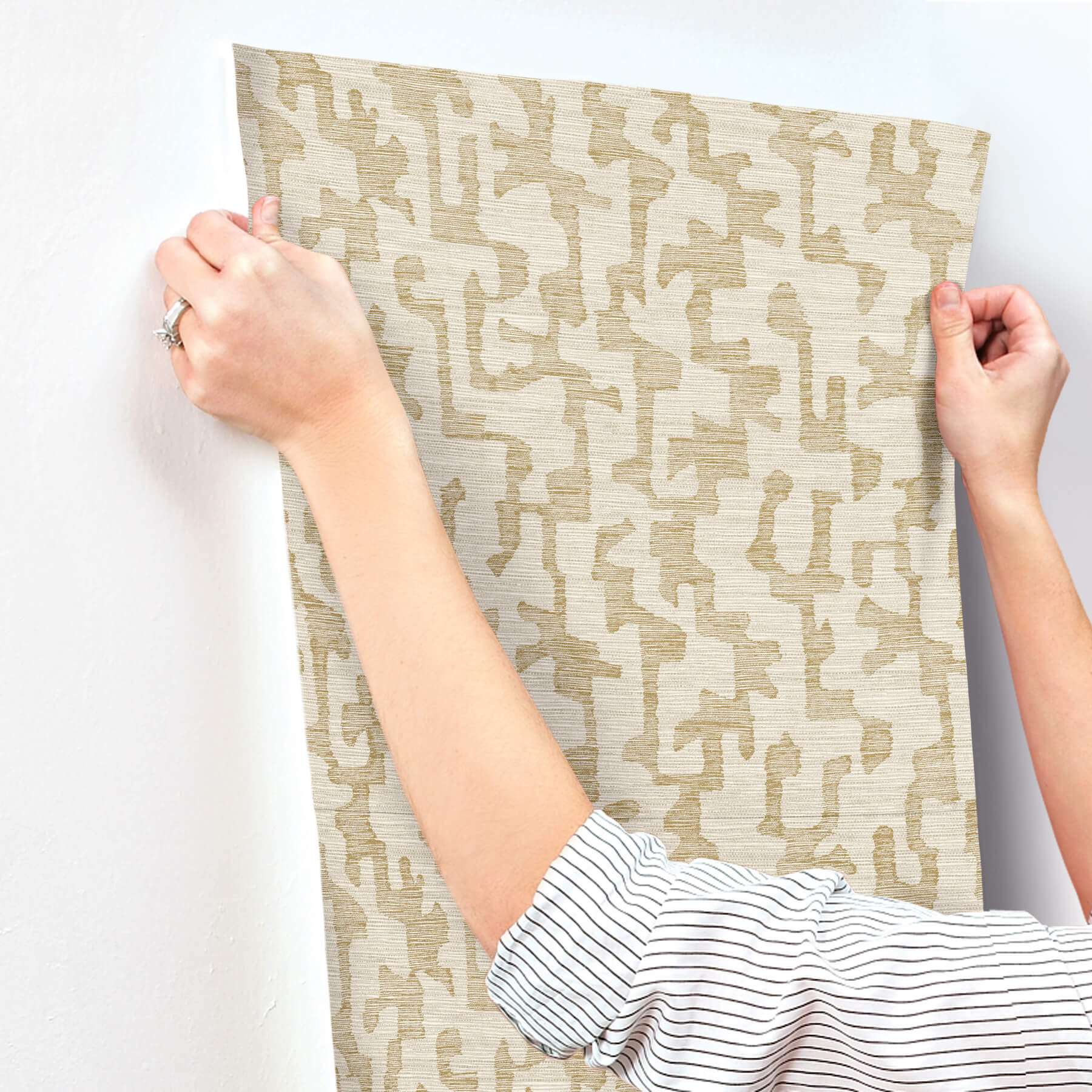 cipher-chestnut-geometric-faux-grasscloth-wallpaper-york-wallcoverings-4177-27700 - York Wallcoverings Wallpaper