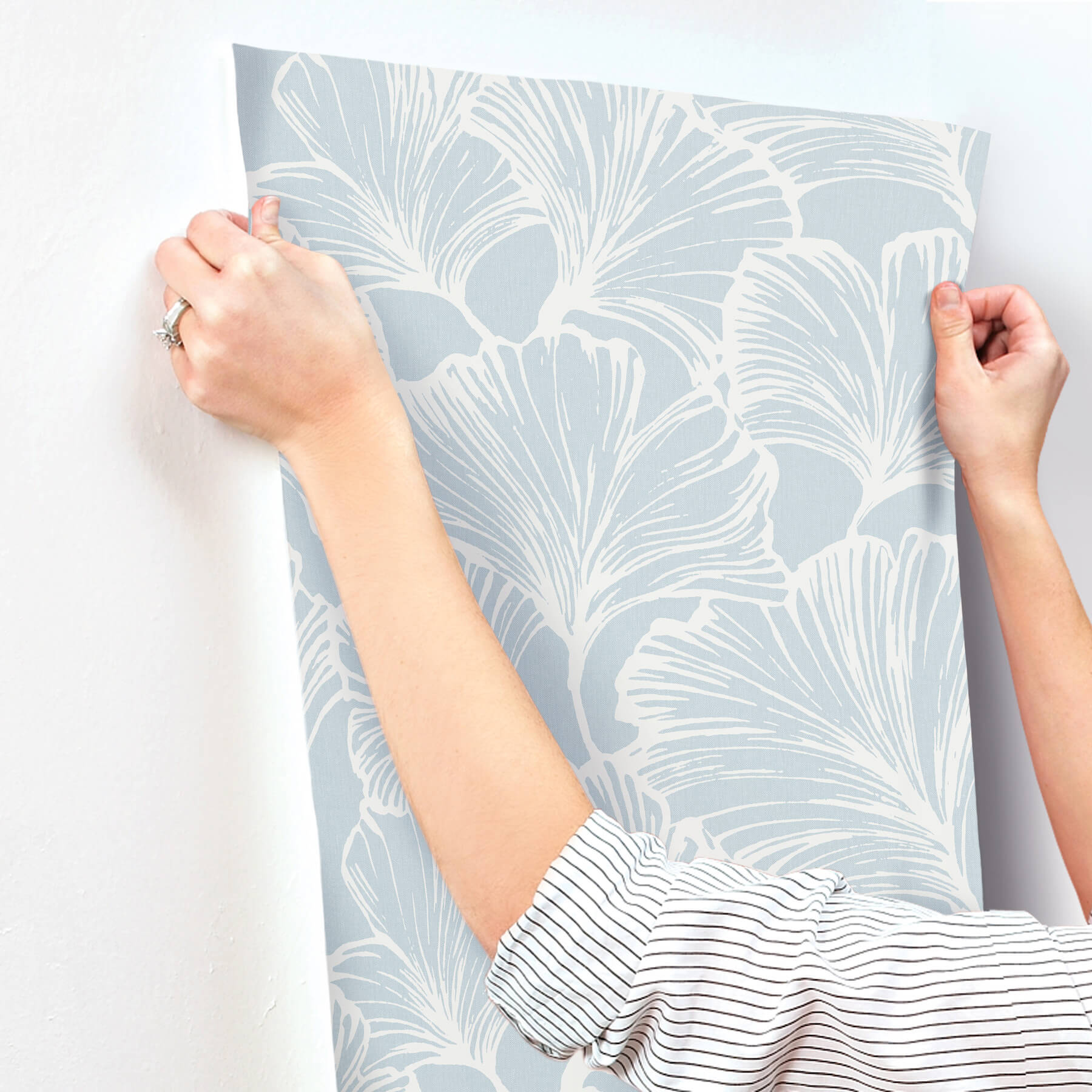 kyoto-sky-ginkgo-leaf-wallpaper-york-wallcoverings-4177-27712 - York Wallcoverings Papel pintado