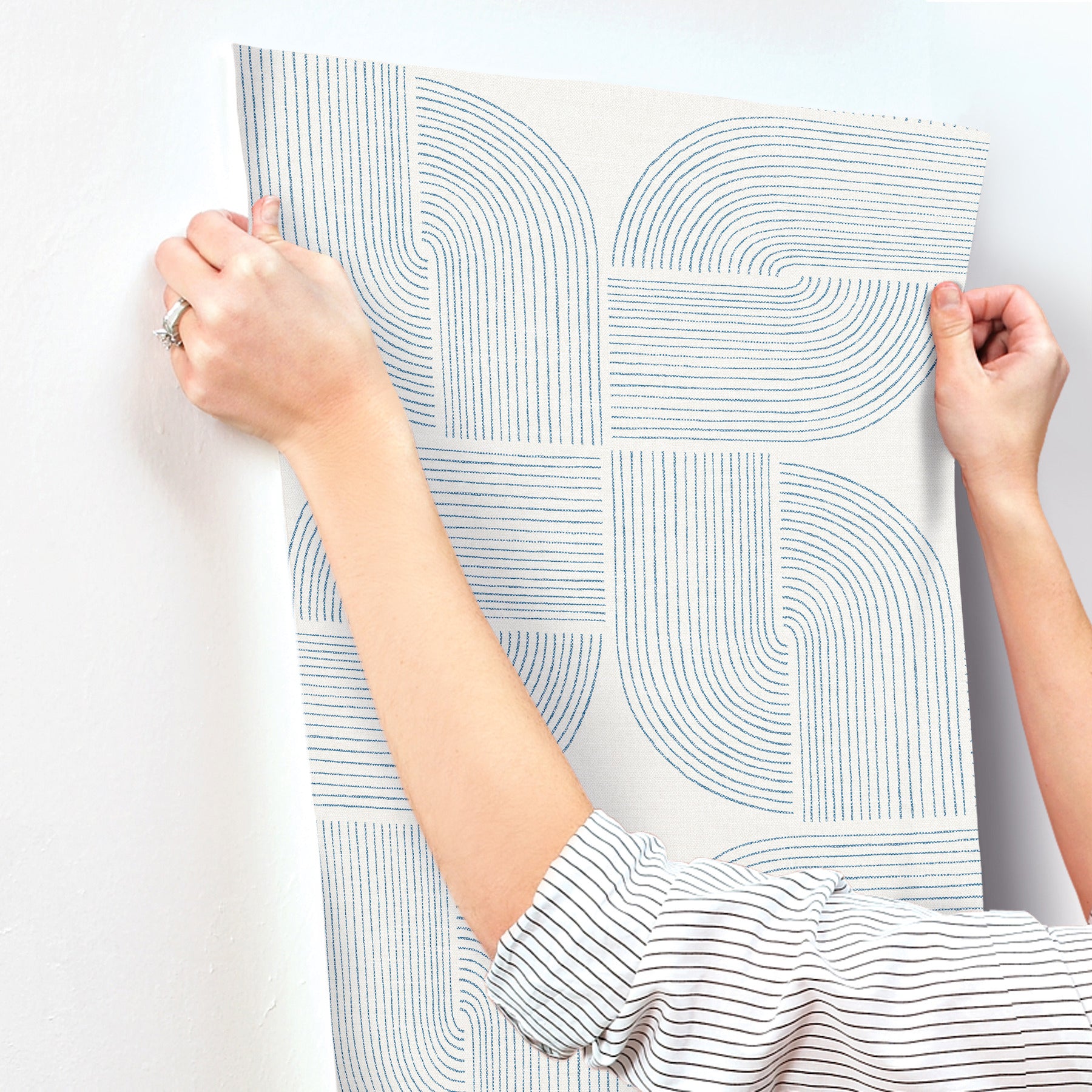 savoye-dark-blue-spiral-arches-wallpaper-york-wallcoverings-4177-27723