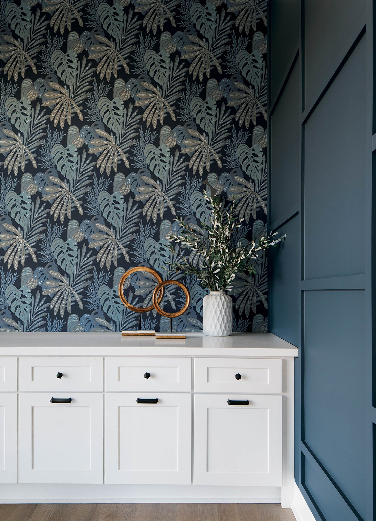 alocasia-blue-tropical-foliage-wallpaper-york-wallcoverings-4177-27735