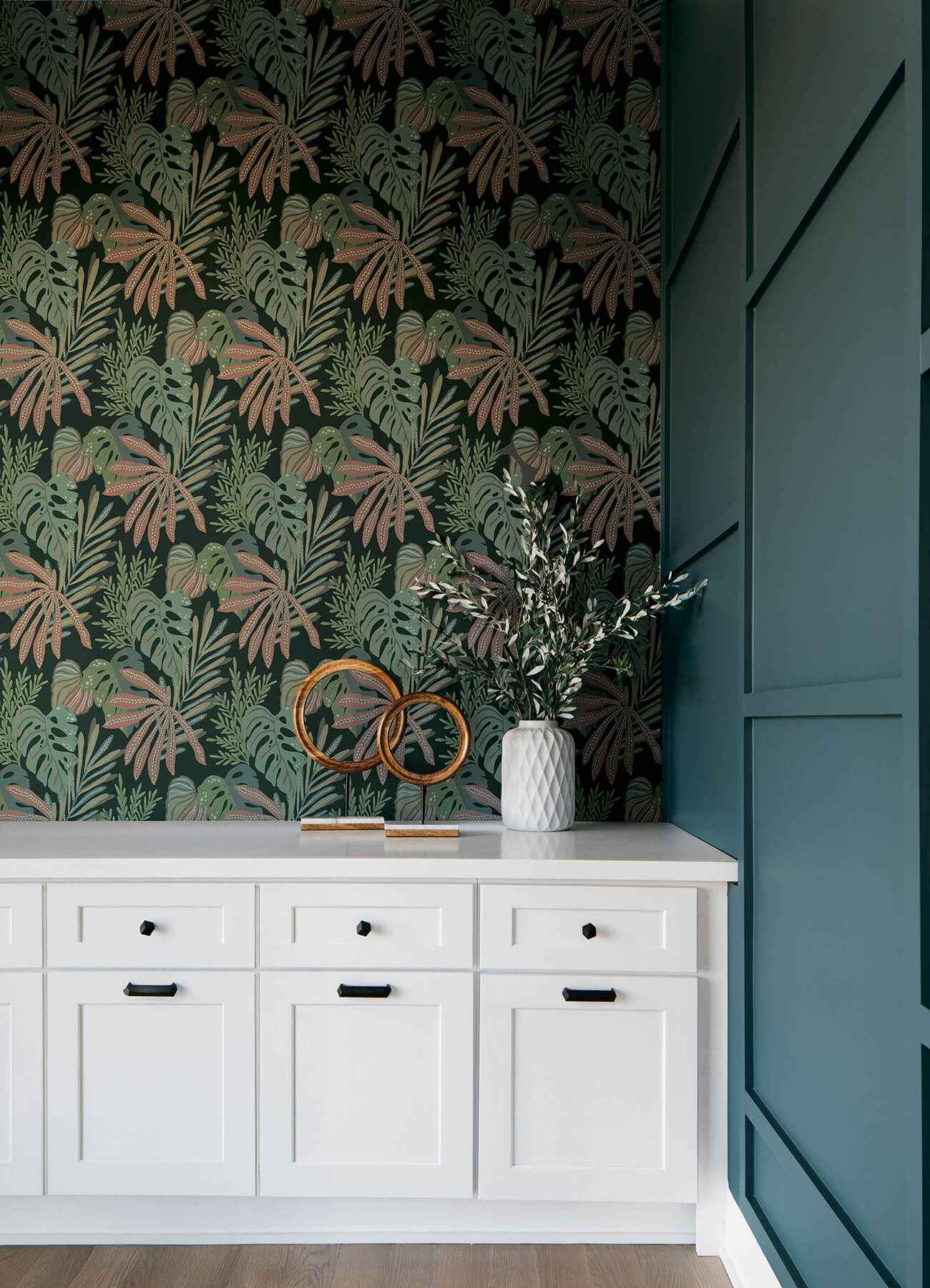 Alocasia Multicolor Tropical Foliage Wallpaper - York Wallcoverings - 4177-27737