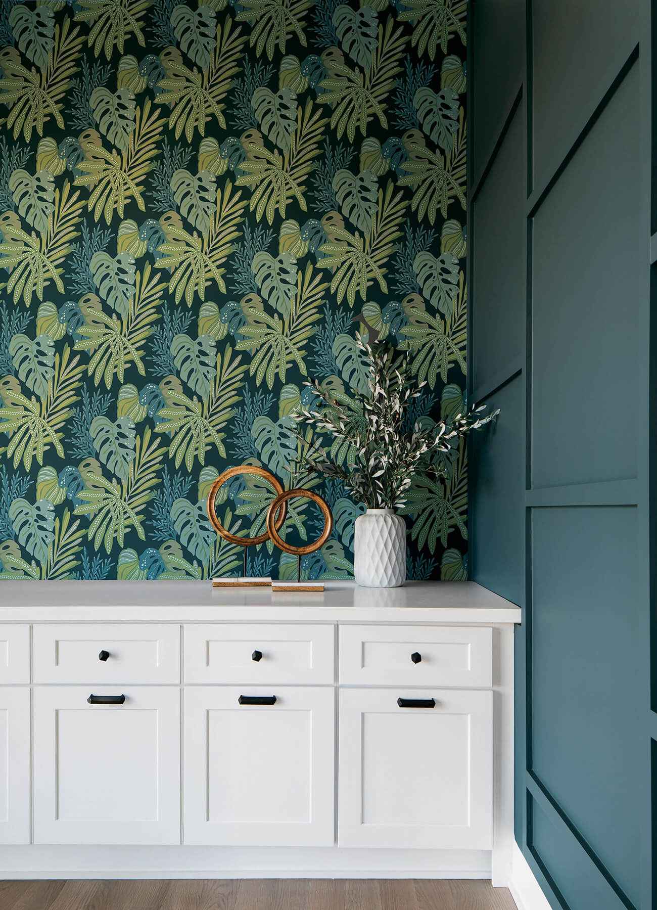 Alocasia Green Tropical Foliage Wallpaper - York Wallcoverings - 4177-27739