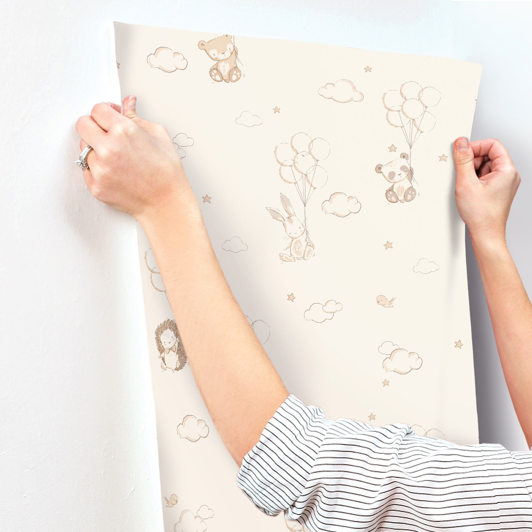 floating-balloons-light-brown-animal-wallpaper-york-wallcoverings-4203-27556 - York Wallcoverings Wallpaper