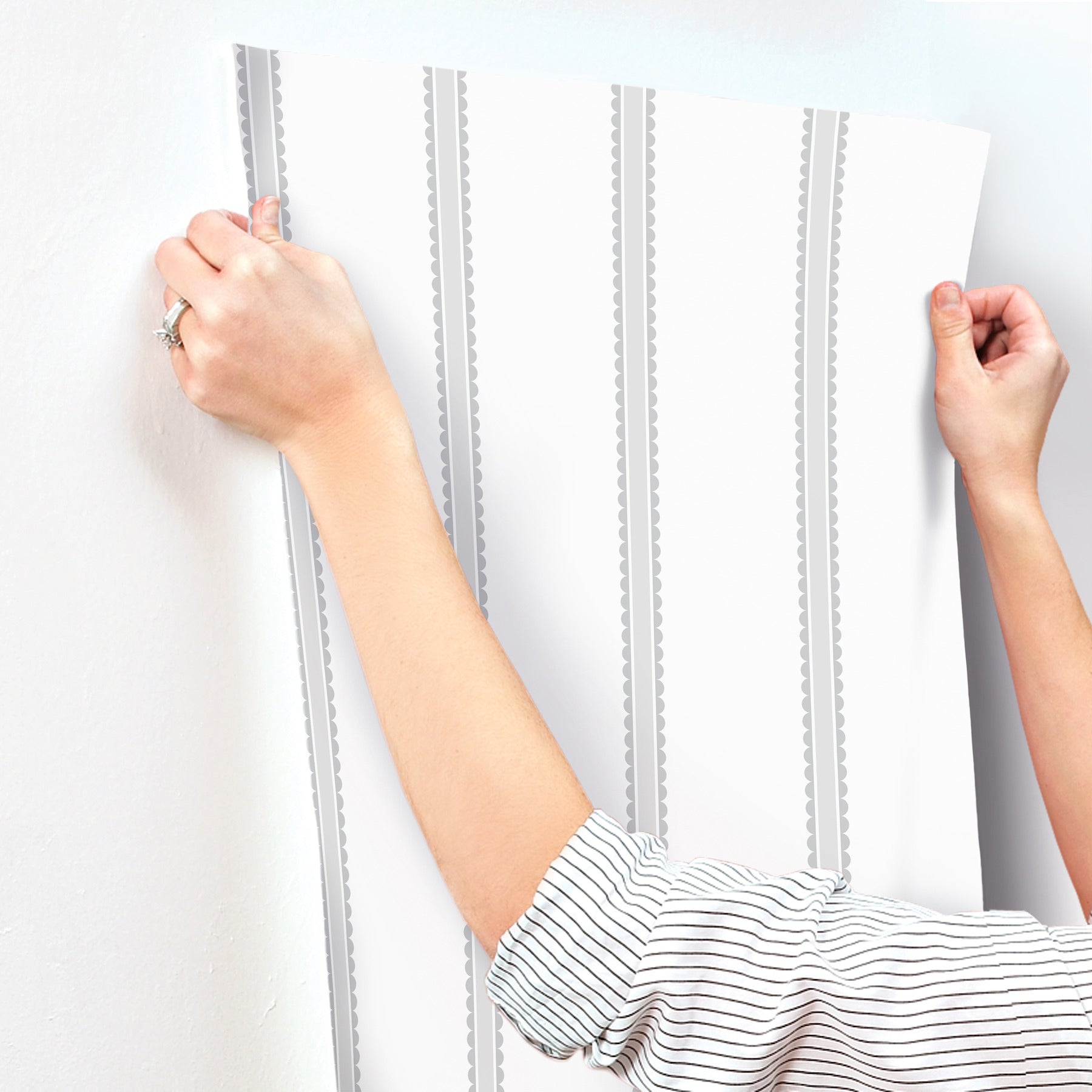 bobbin-stripe-grey-scalloped-wallpaper-york-wallcoverings-4203-27577 - York Wallcoverings Wallpaper