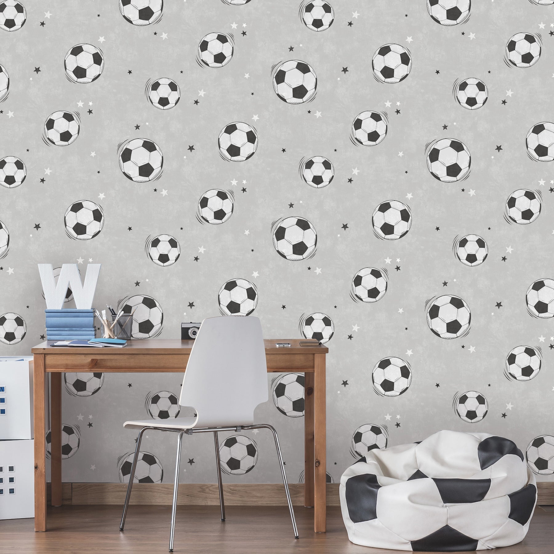 footballs-grey-soccer-wallpaper-york-wallcoverings-4203-27590 - York Wallcoverings Papel pintado