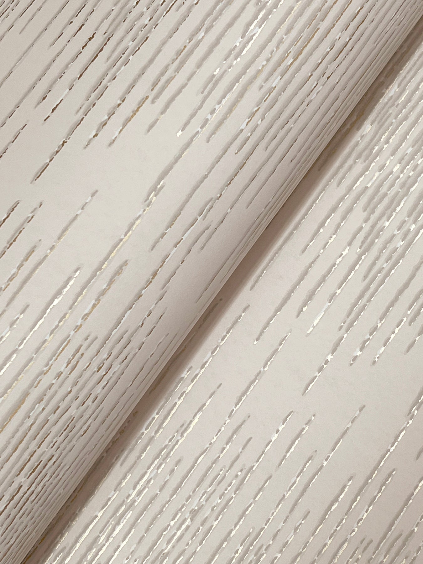 operetta-blush-metallic-columns-wallpaper-york-wallcoverings-vr1502