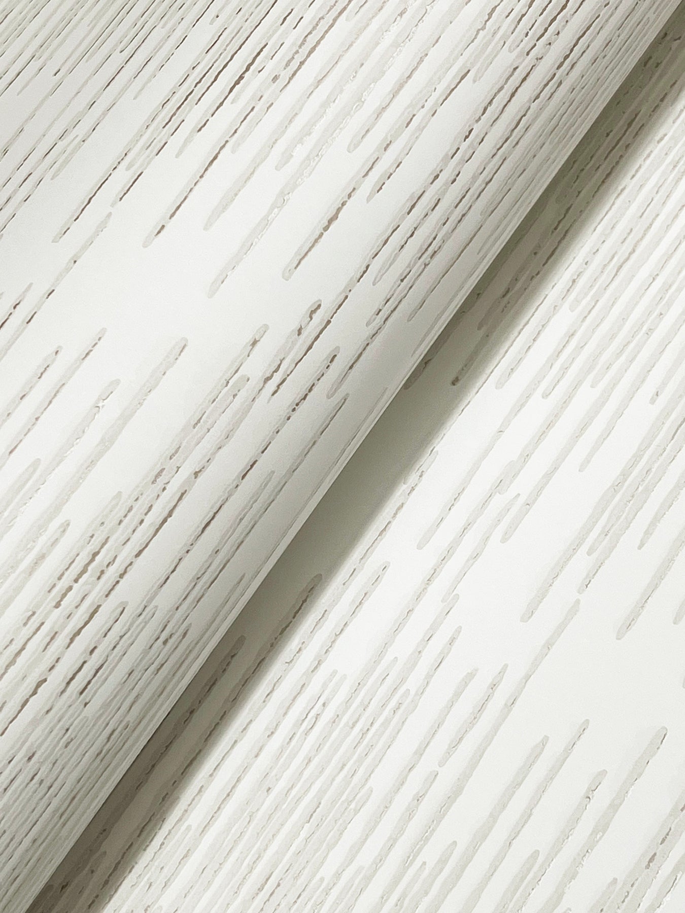 operetta-white-metallic-columns-wallpaper-york-wallcoverings-vr1506