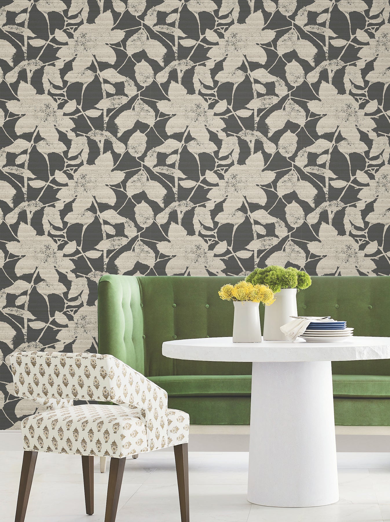 solange-black-botanical-wallpaper-york-wallcoverings-ll3213