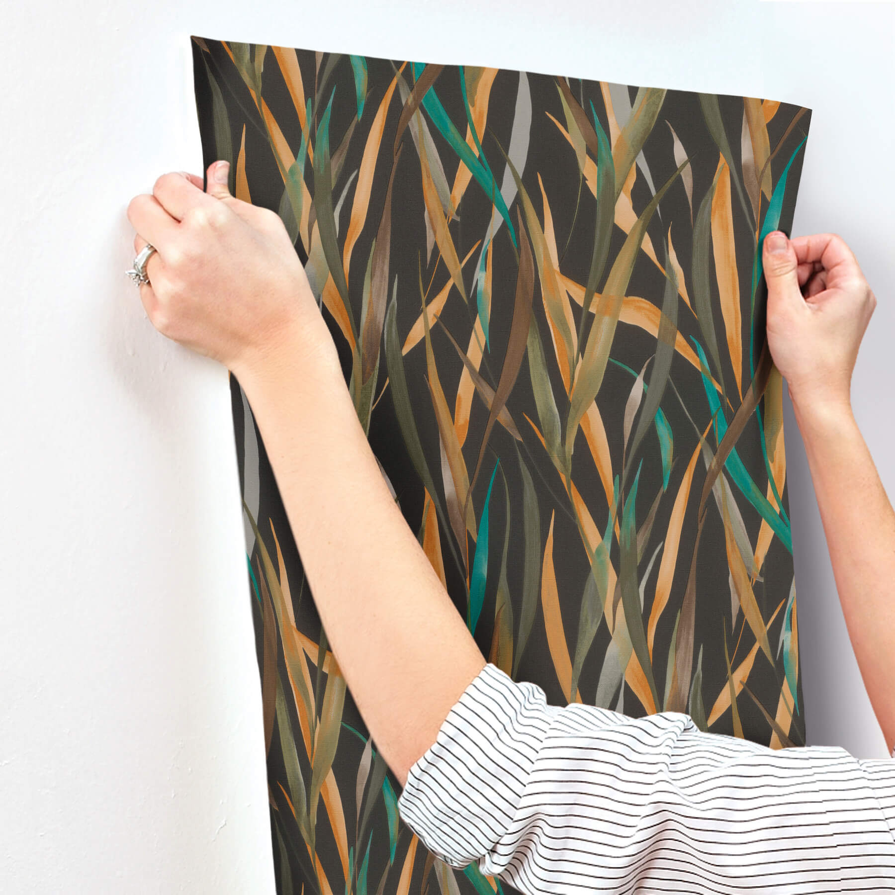 willoughby-black-fronds-wallpaper-york-wallcoverings-4202-330250 - York Wallcoverings Wallpaper