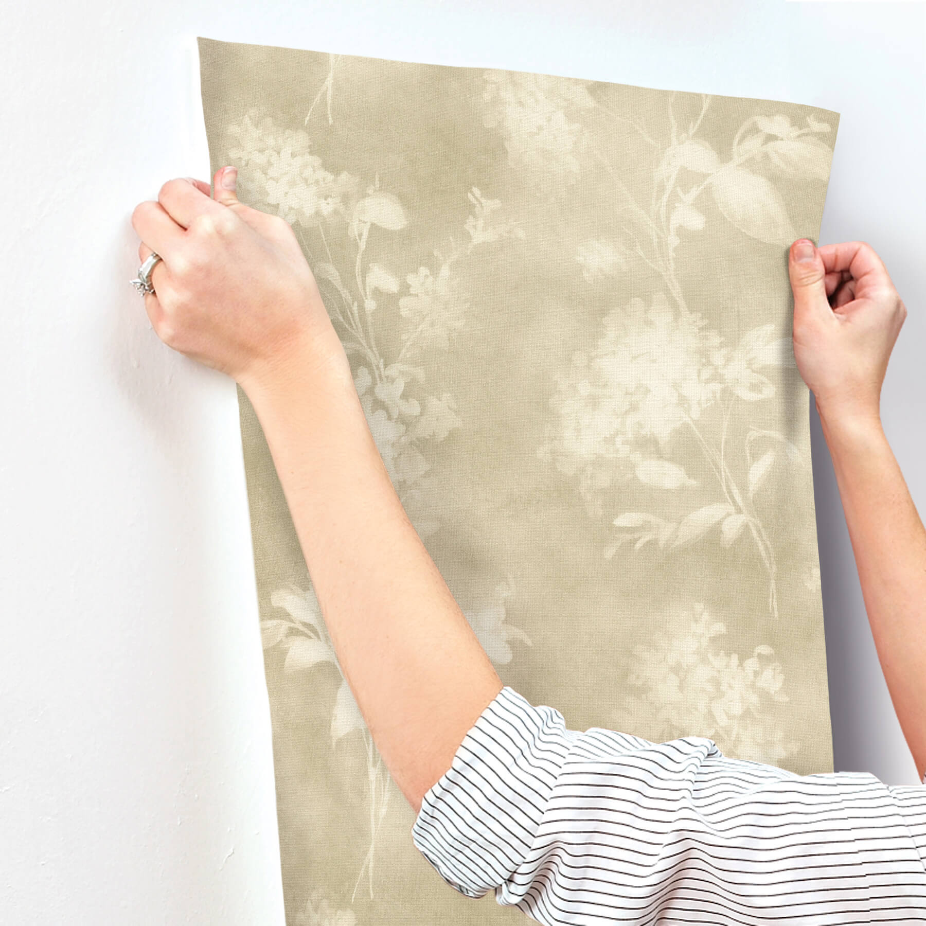 izara-light-green-botanical-wallpaper-york-wallcoverings-4202-481402 - York Wallcoverings Wallpaper