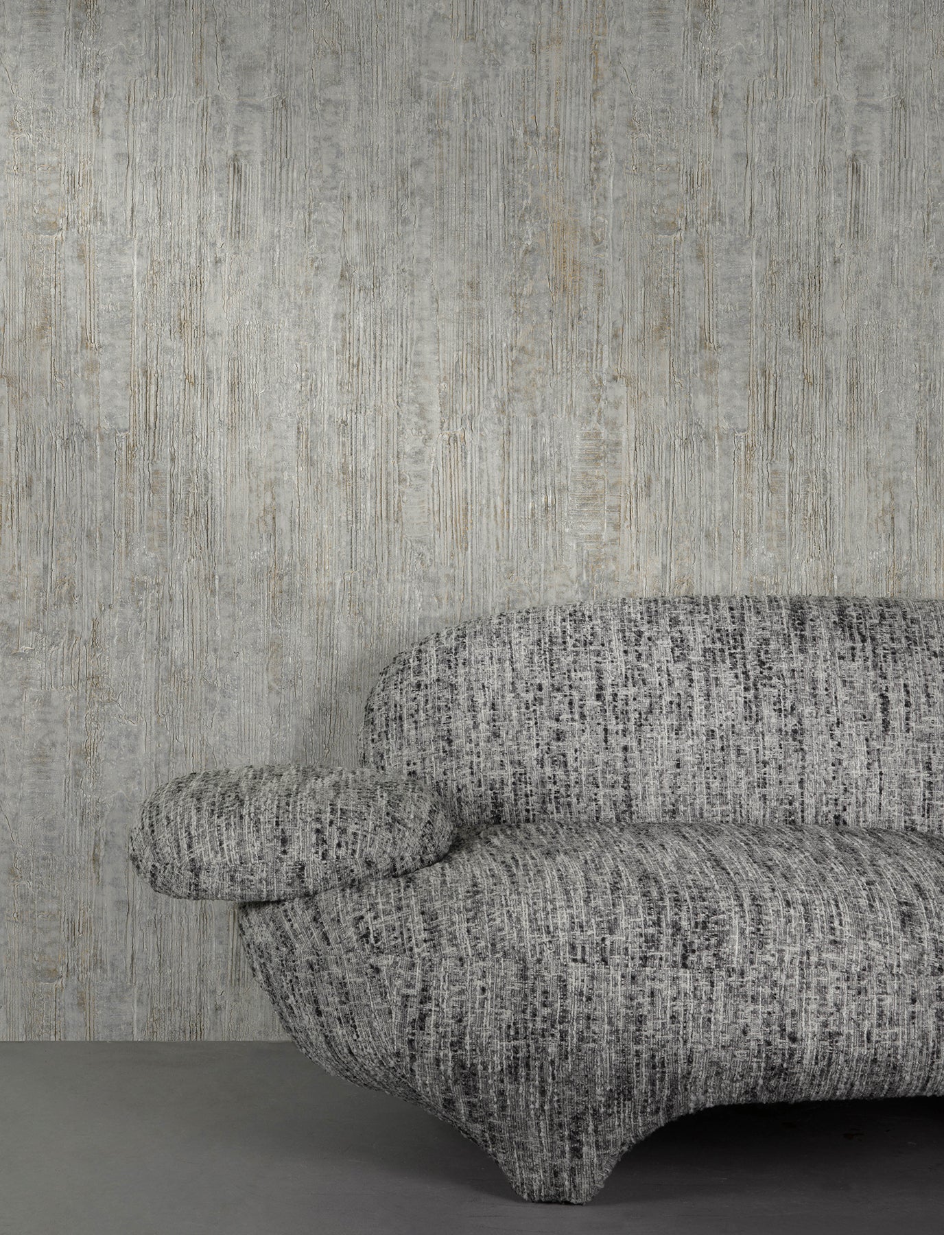 ramona-grey-distressed-texture-wallpaper-york-wallcoverings-4191-83004