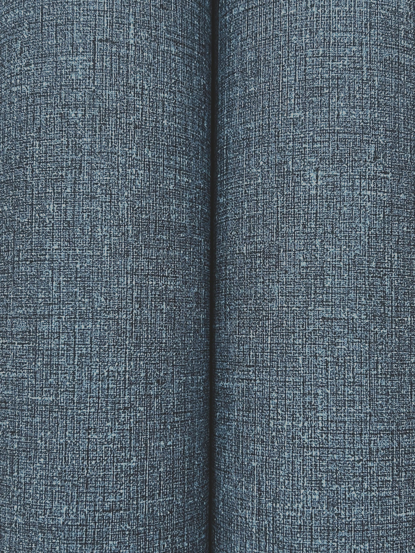 heathered-linen-indigo-faux-fabric-wallpaper-york-wallcoverings-uw1127n