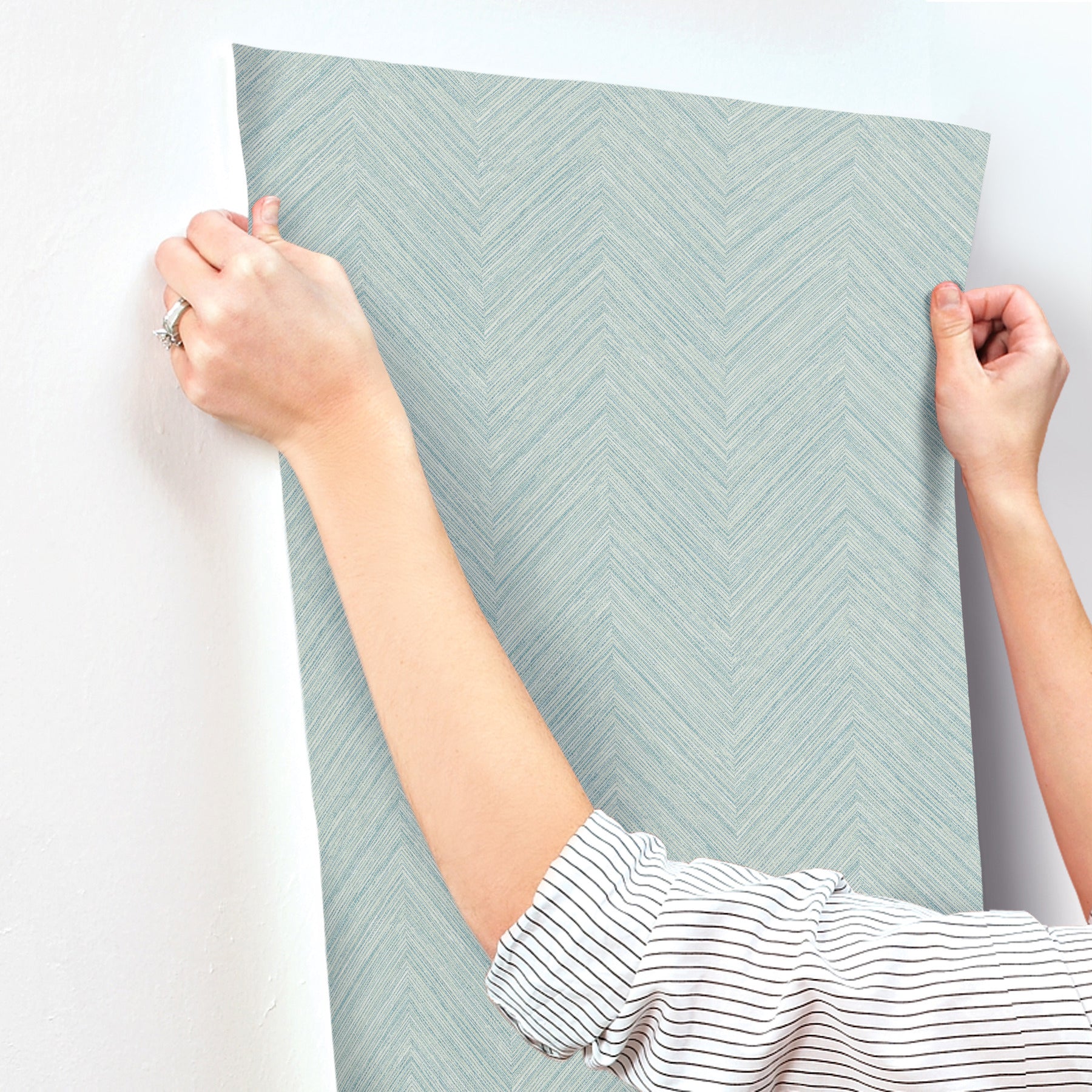 caladesi-aqua-linen-chevron-wallpaper-york-wallcoverings-4192-13672