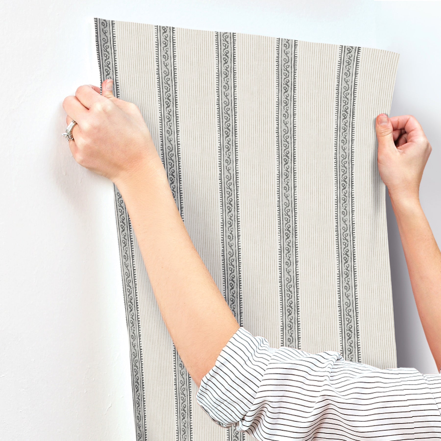 mandevilla-black-vine-stripe-wallpaper-york-wallcoverings-4192-27426