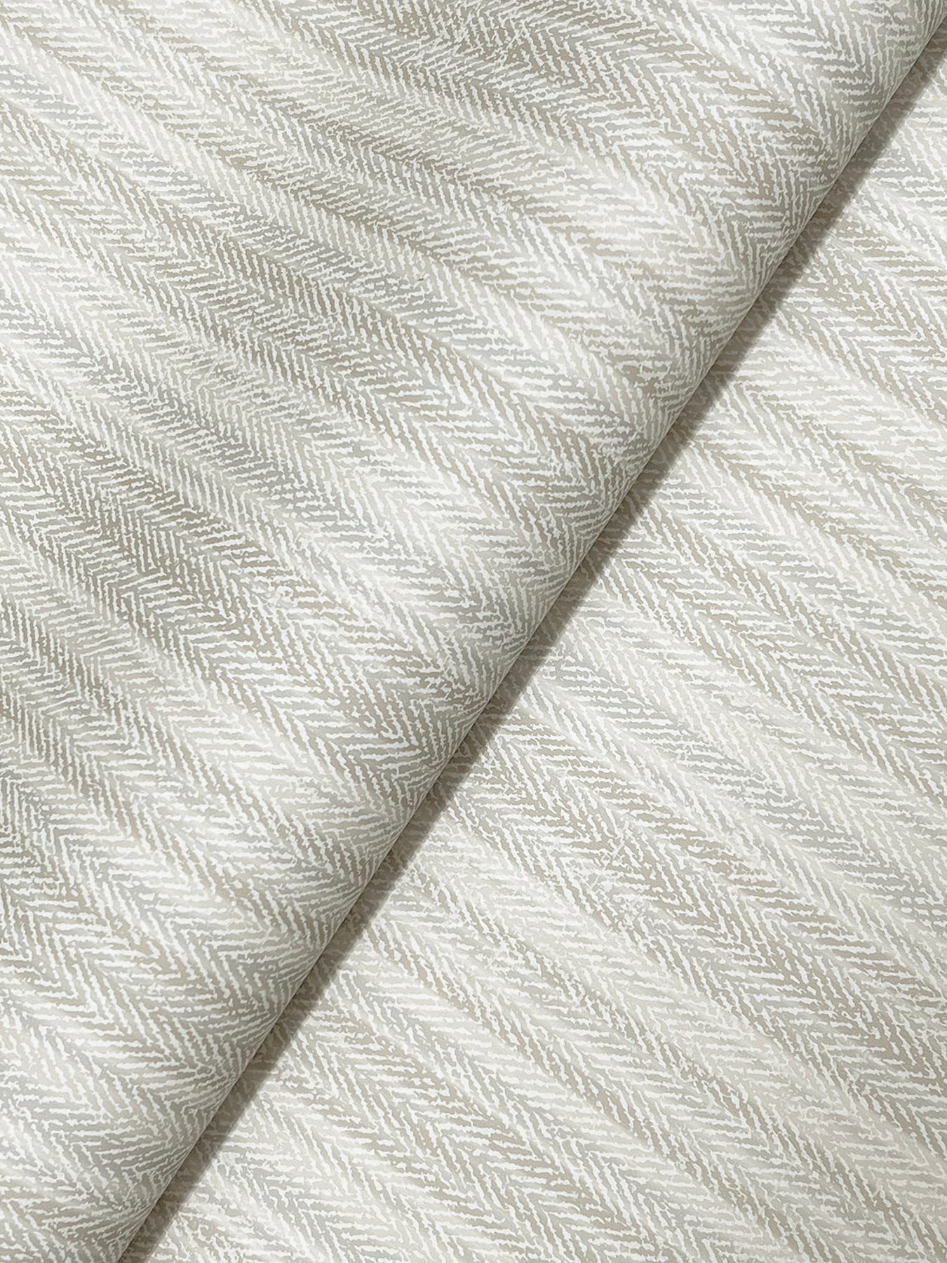 stokes-grey-chevron-stripe-wallpaper-york-wallcoverings-4192-83446