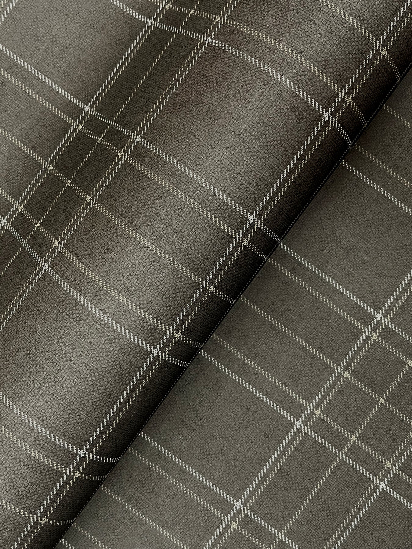 fox-hollow-charcoal-dashed-plaid-wallpaper-york-wallcoverings-4192-83457