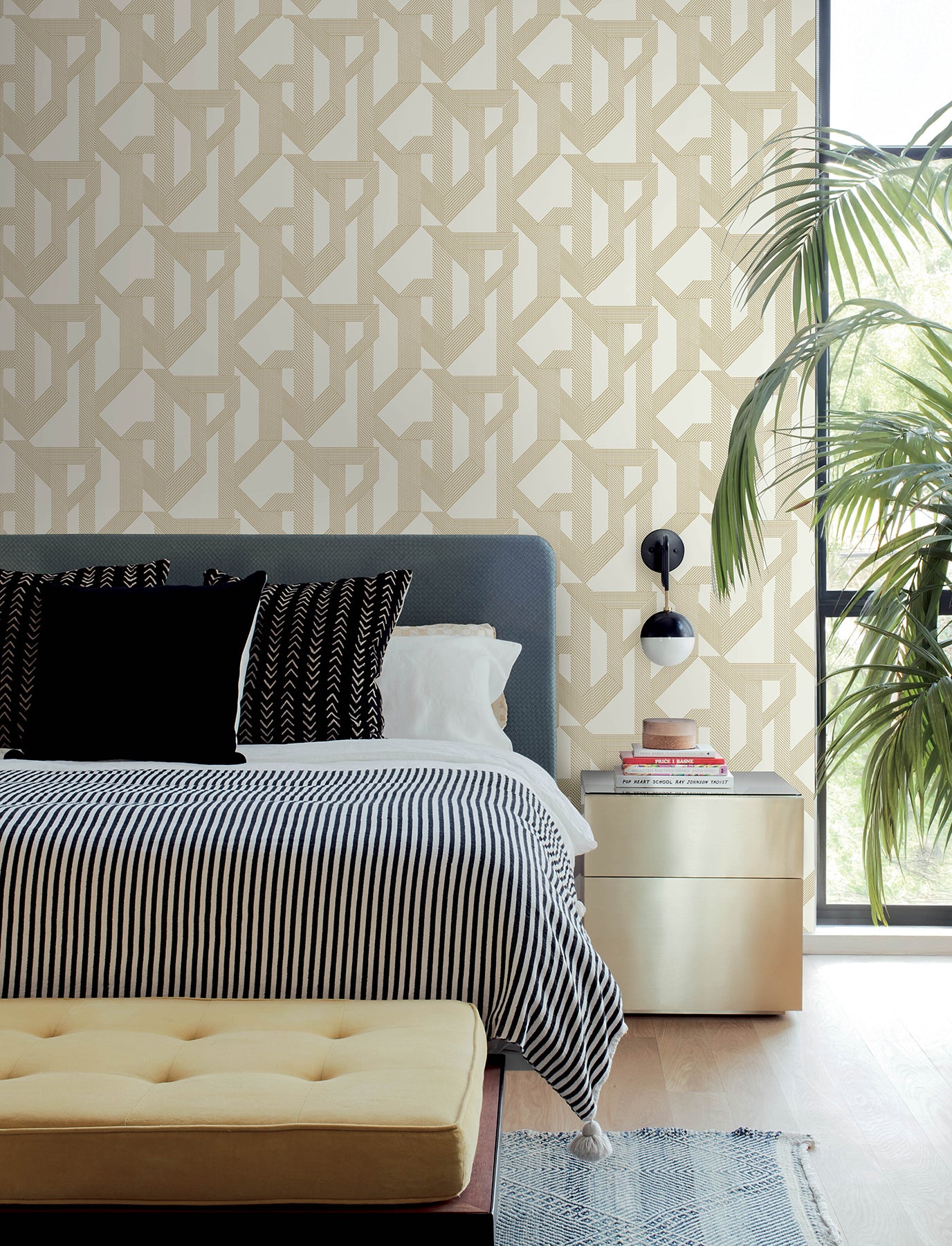 franz-gold-geometric-wallpaper-york-wallcoverings-4198-27803