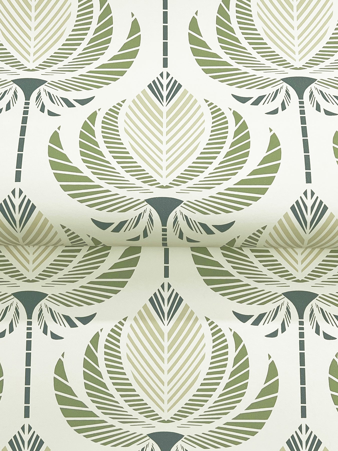 ferrenby-green-floral-fan-wallpaper-york-wallcoverings-4198-27830